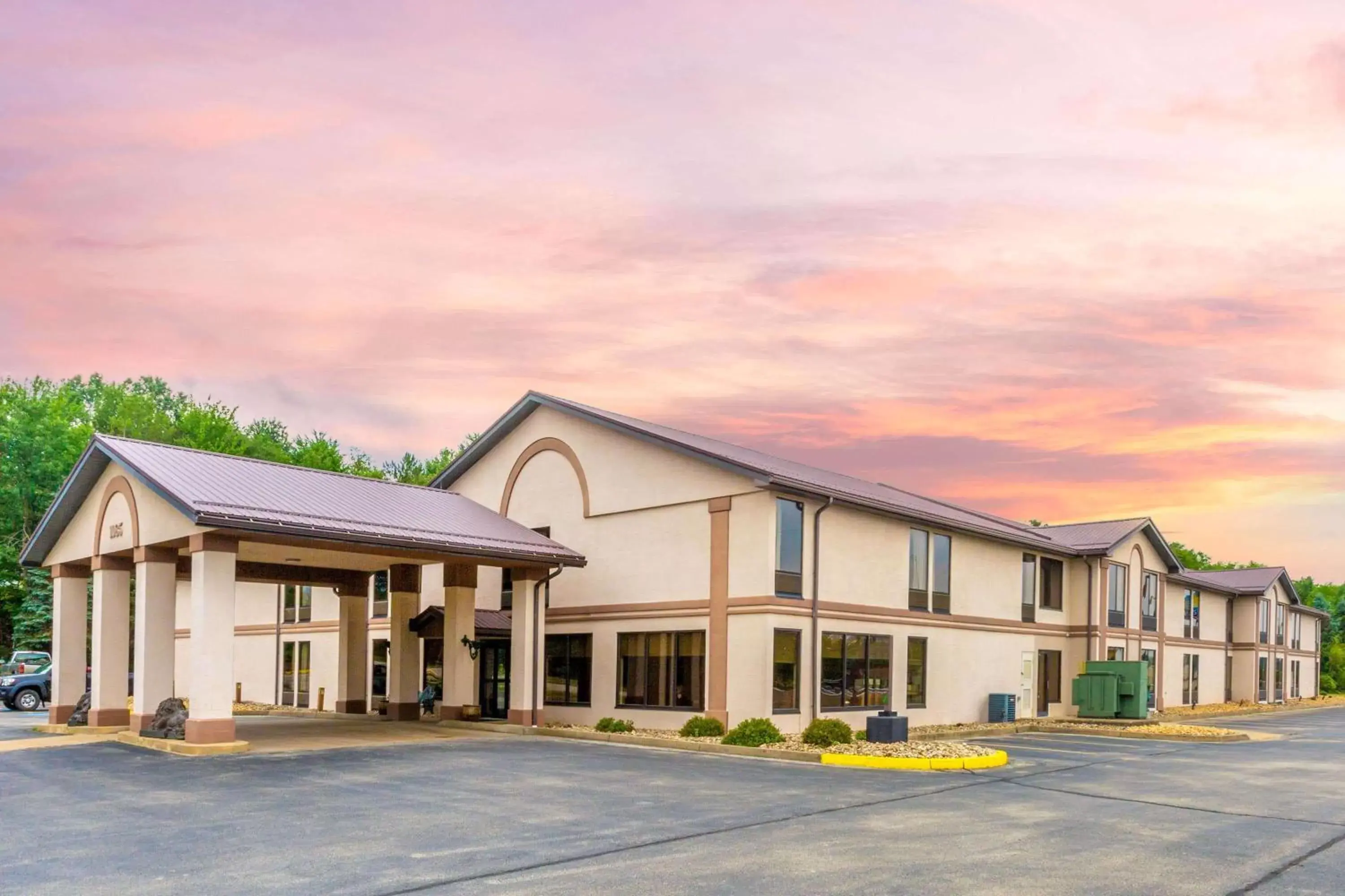 Property Building in Days Inn by Wyndham Blairsville