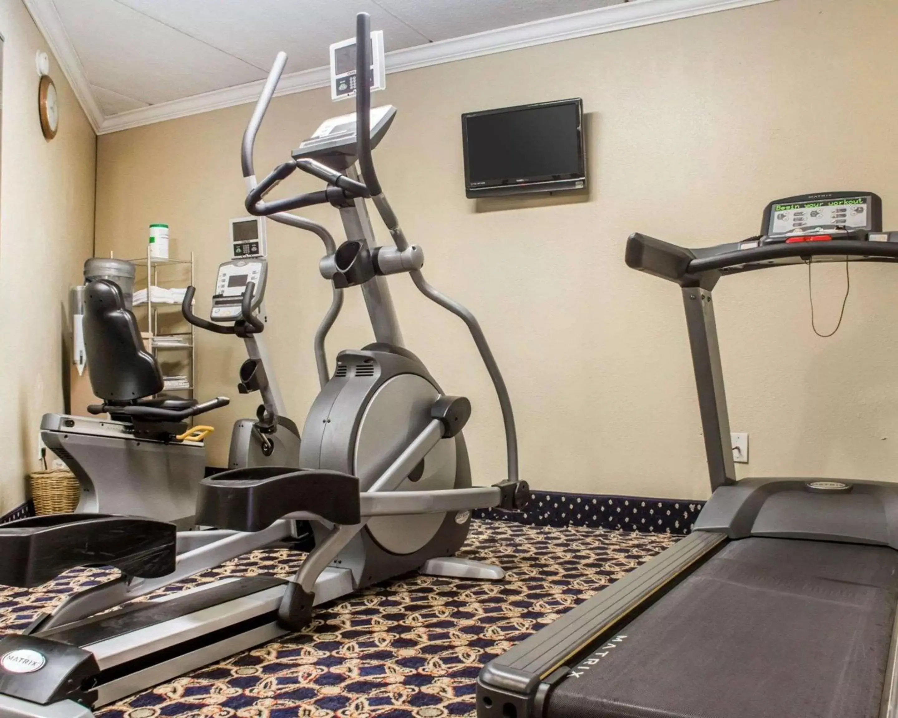 Fitness centre/facilities, Fitness Center/Facilities in Econo Lodge Darien Lakes