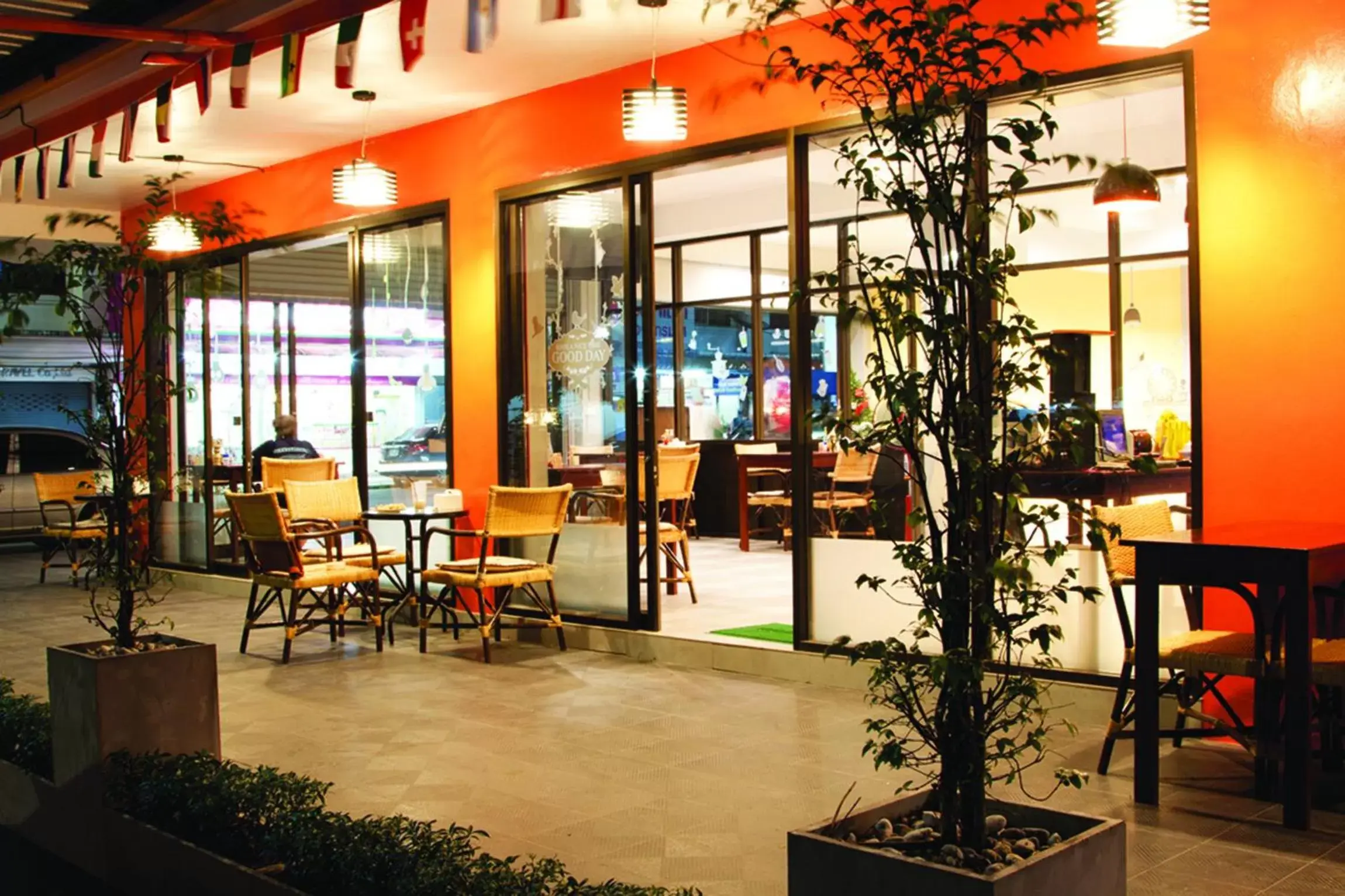 Patio, Restaurant/Places to Eat in Krabi Orchid Hometel