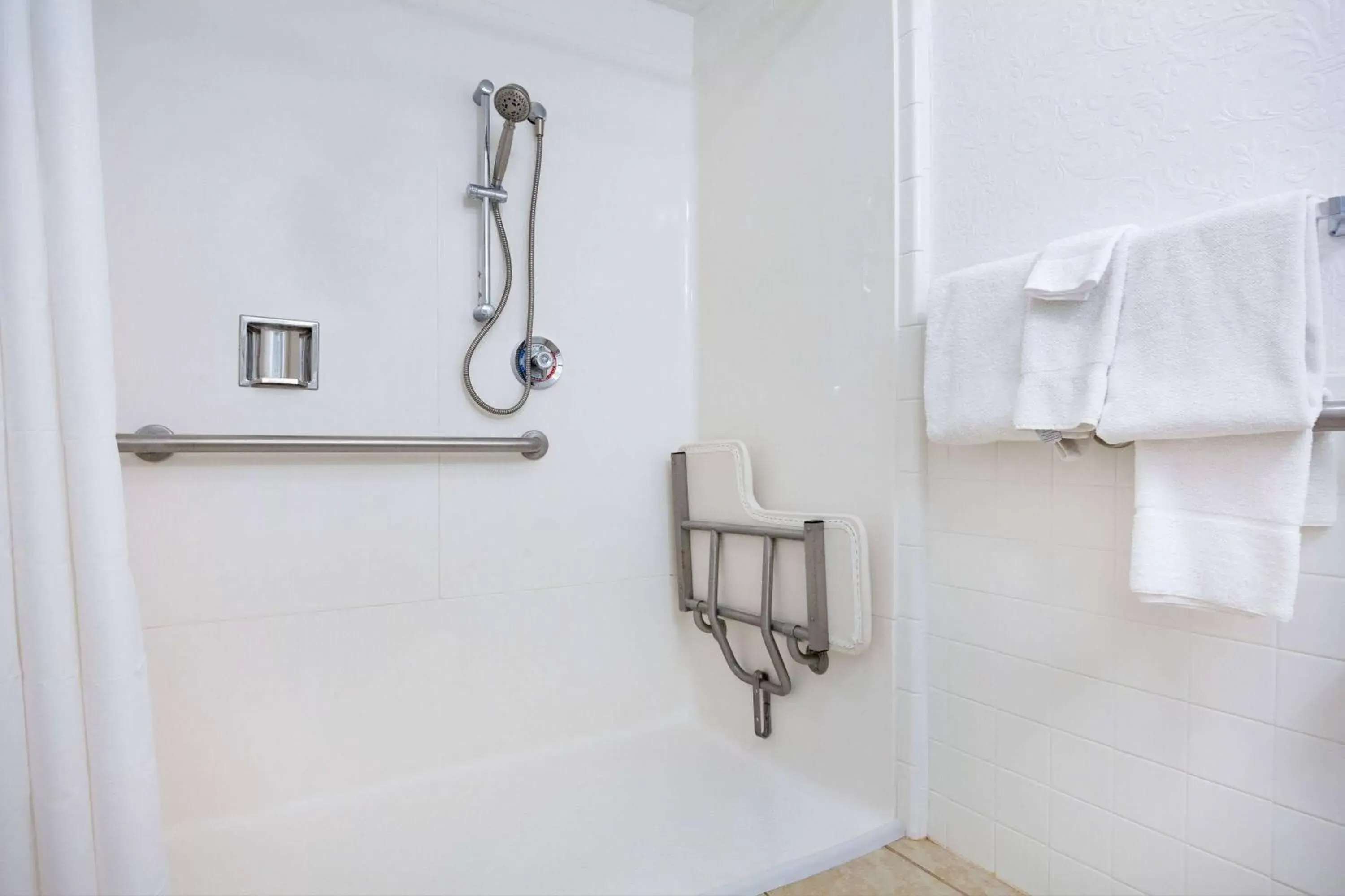 Bathroom in Natural Bridge Hotel, Trademark Collection by Wyndham