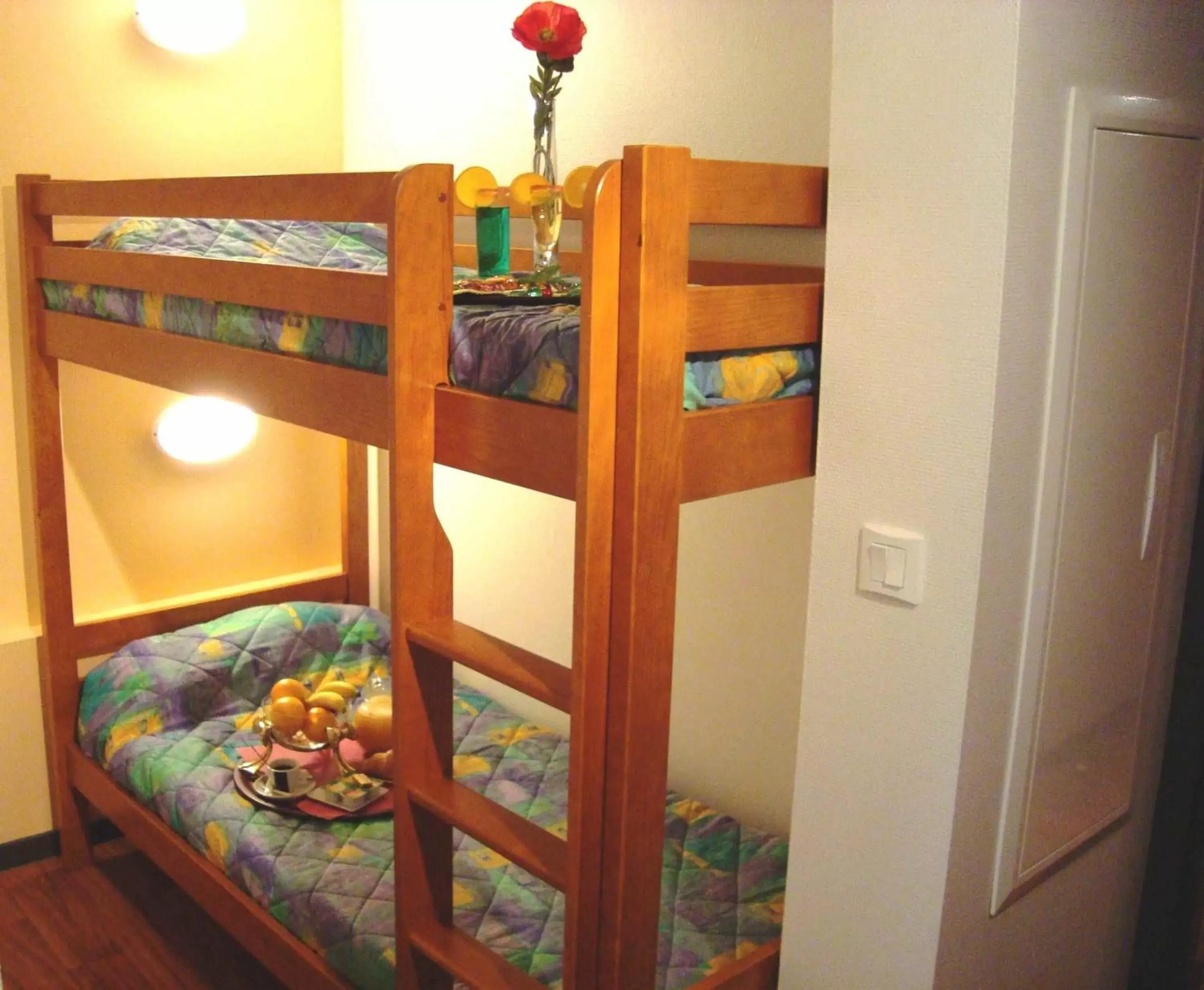 Photo of the whole room, Bunk Bed in Résidence du Soleil