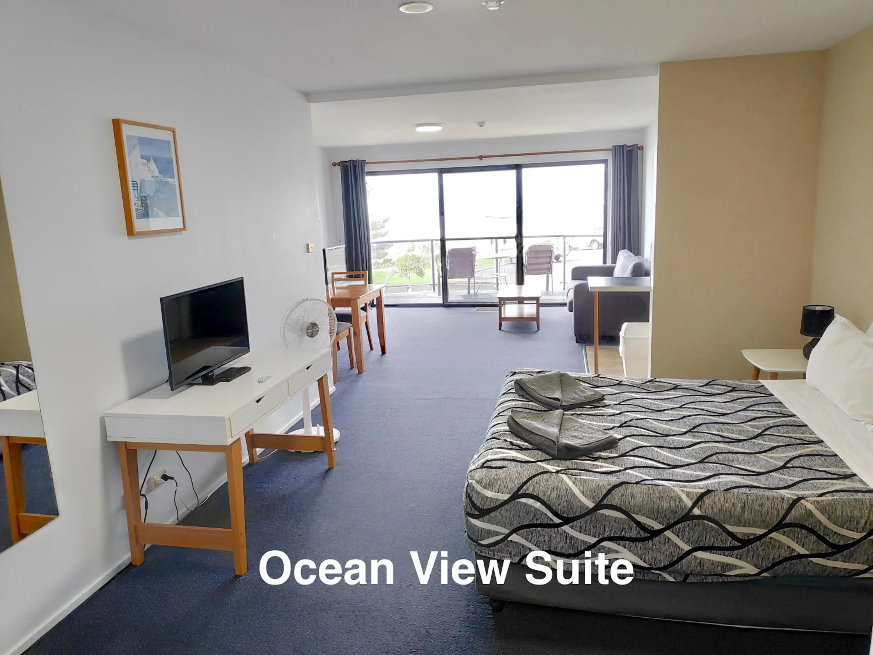 Bed in Beach House Mollymook