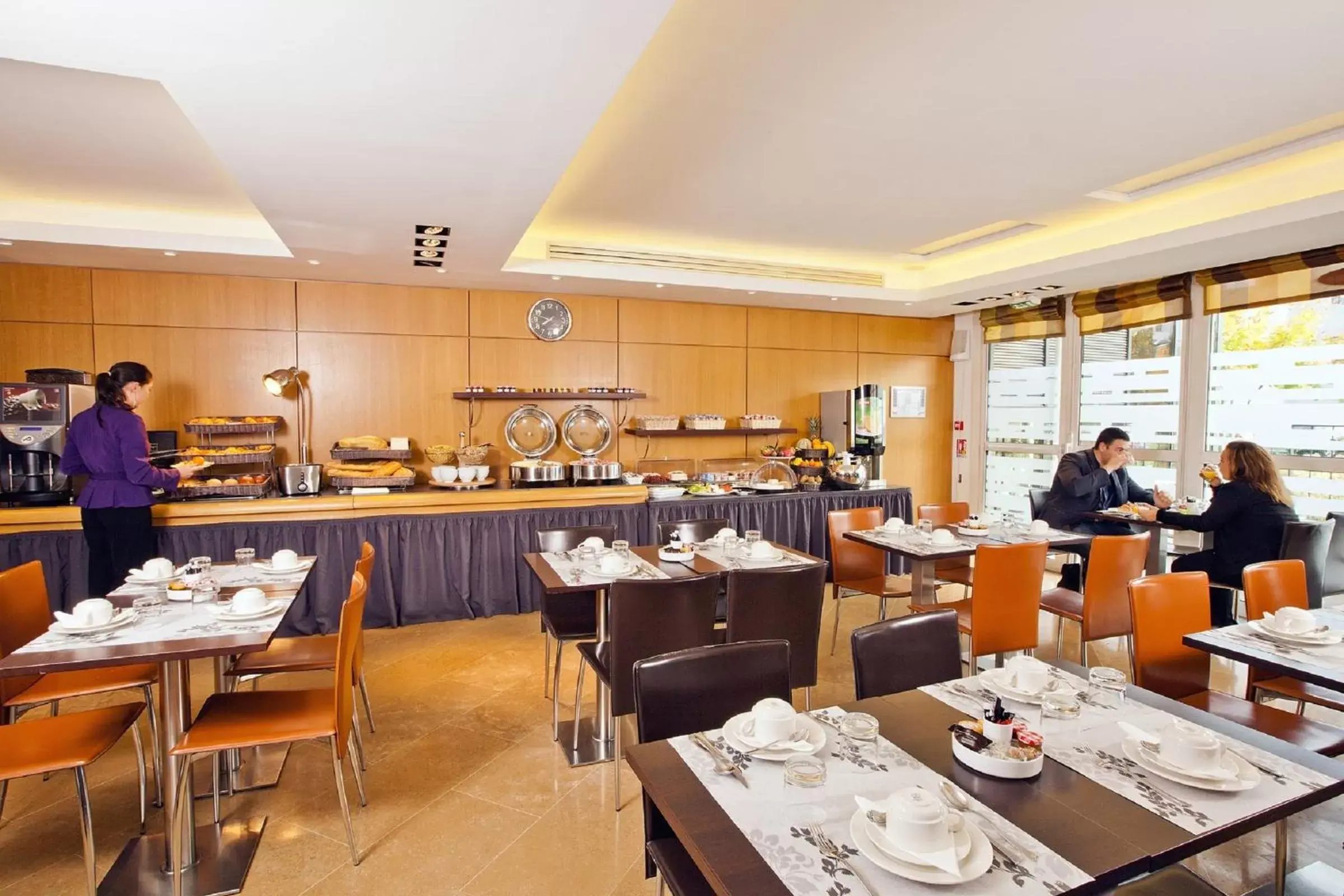 Restaurant/places to eat in Residhome Paris-Massy Restaurant/places to eat in Residhome Paris-Massy