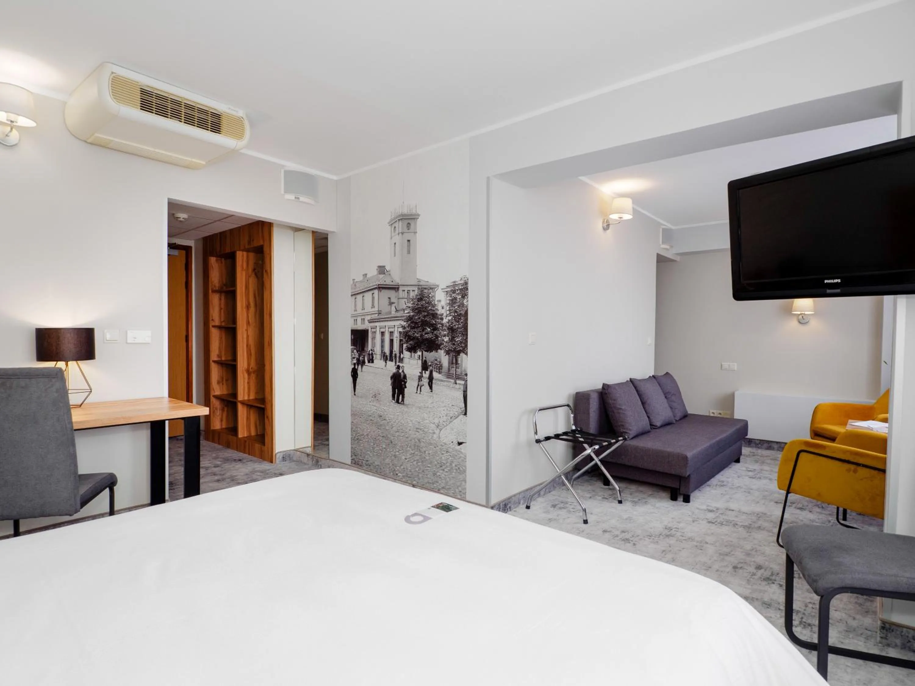 Photo of the whole room, Bed in Mercure Czestochowa Centrum