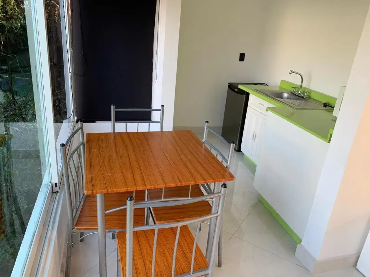 Dining Area in Hotel Maragreens