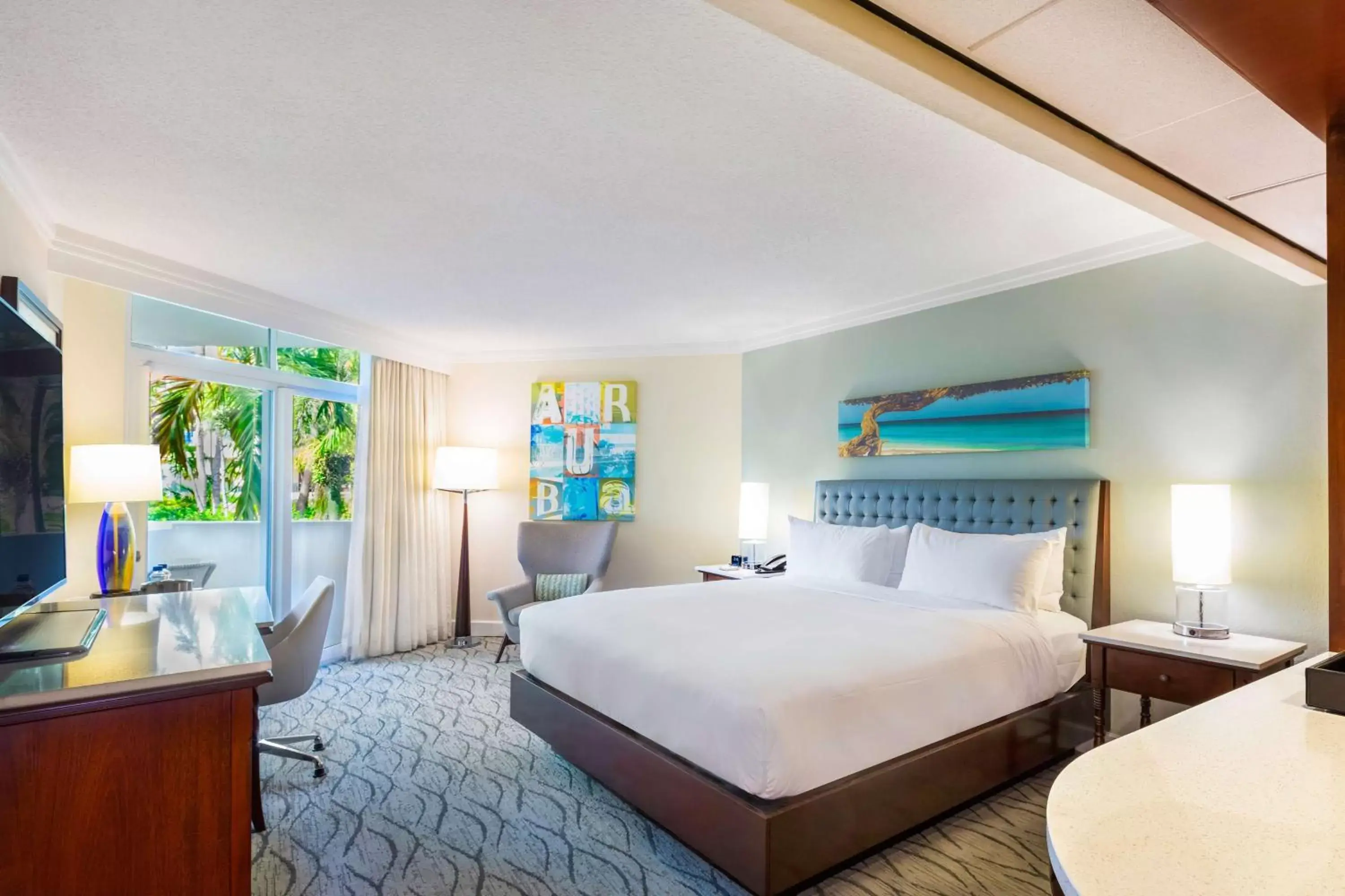 Bedroom, Bed in Hilton Aruba Caribbean Resort & Casino