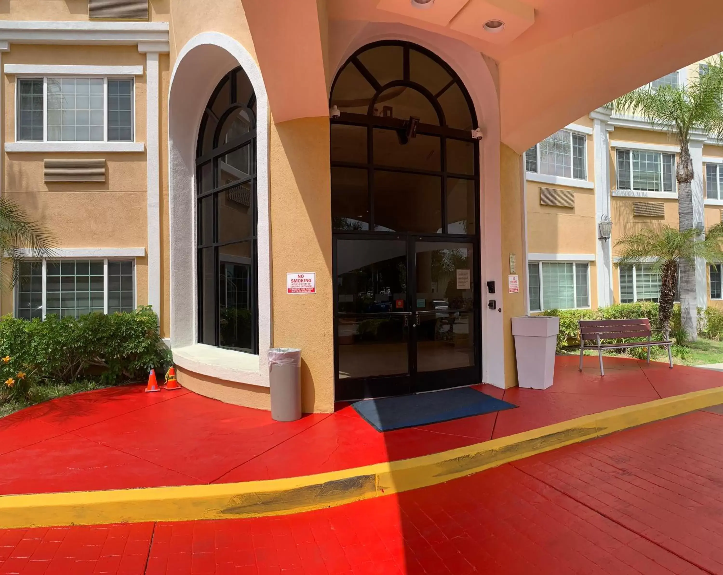 Property building in Hotel Marguerite Anaheim - Garden Grove, Trademark Collection