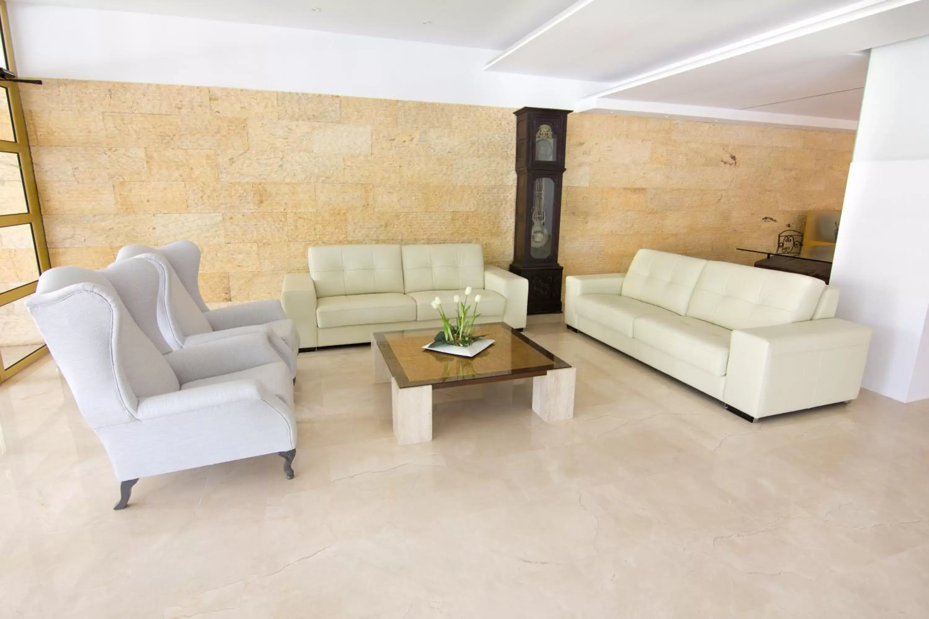 Lobby or reception in CM Playa del Moro Lobby or reception in CM Playa del Moro