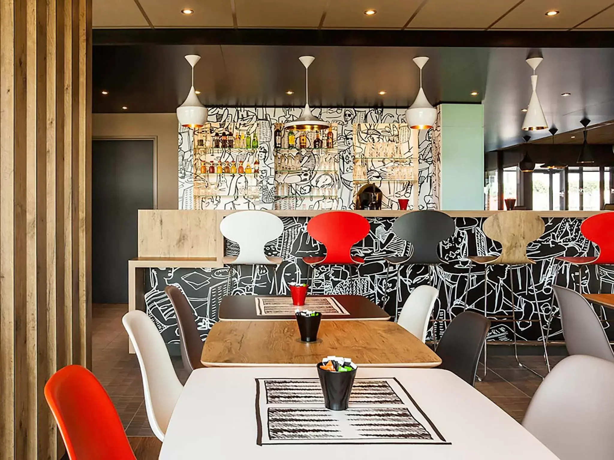 Lounge or bar, Restaurant/Places to Eat in ibis Sens