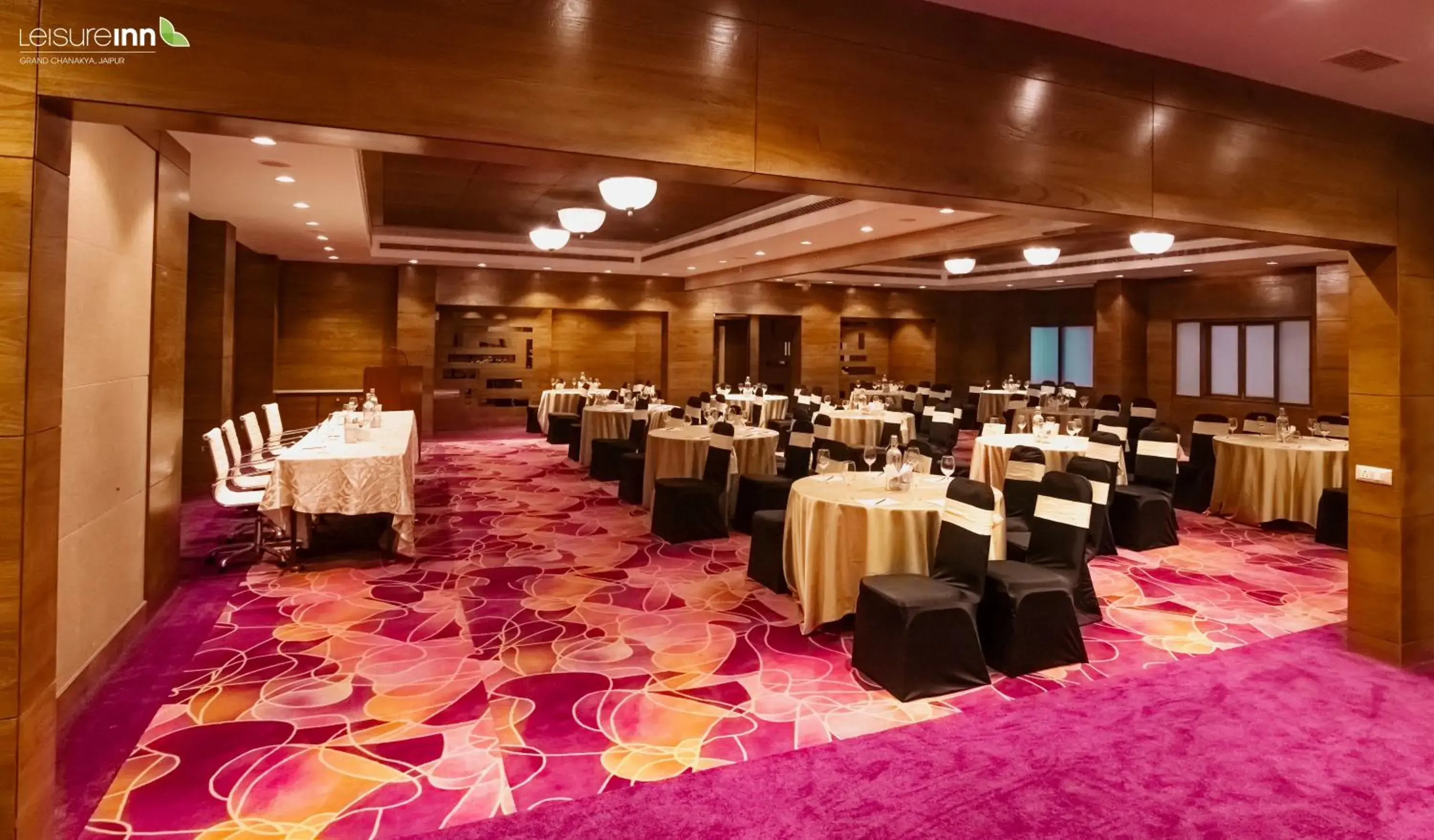 Banquet/Function facilities, Restaurant/Places to Eat in Leisure Inn Grand Chanakya