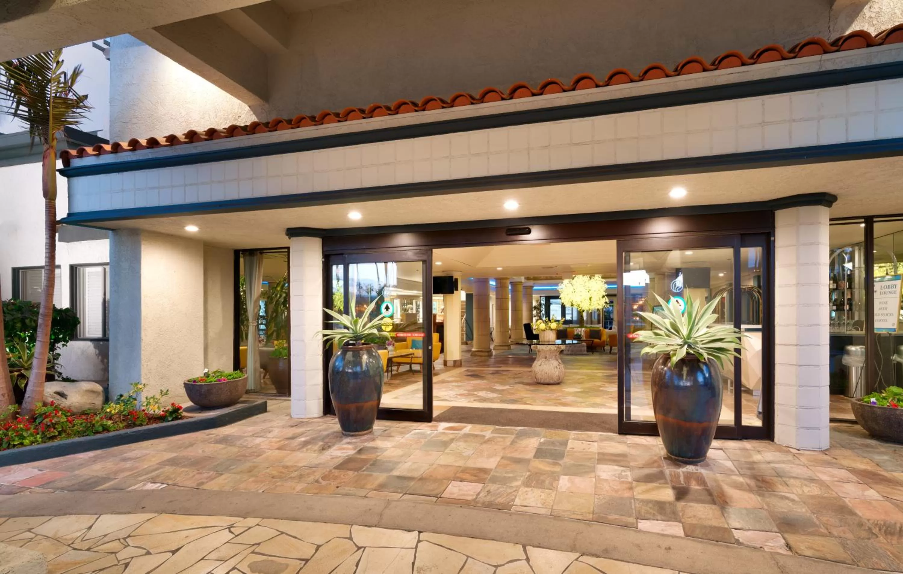 Facade/entrance in Atrium Hotel Orange County