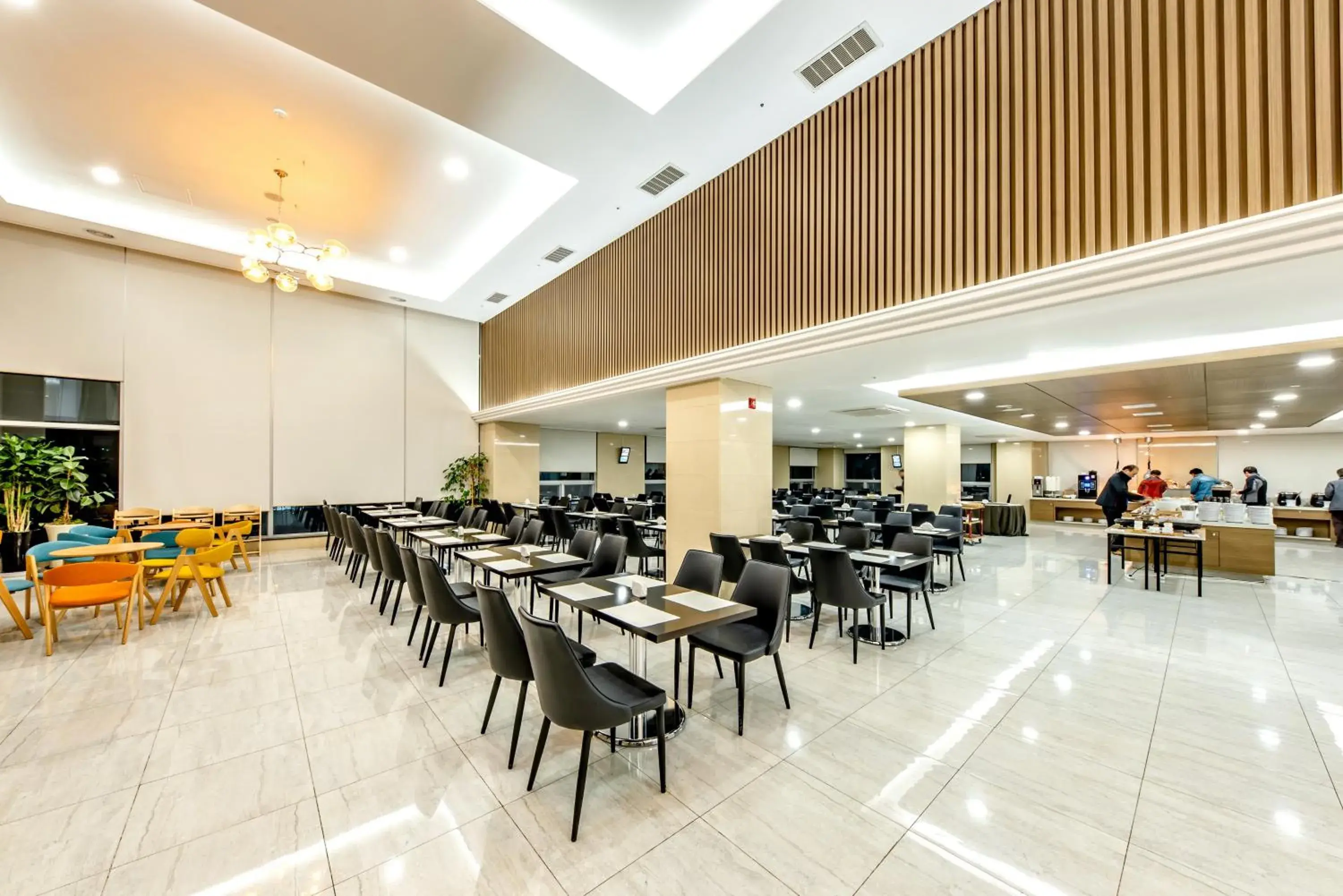 Restaurant/Places to Eat in Ramada Jeju City Hall