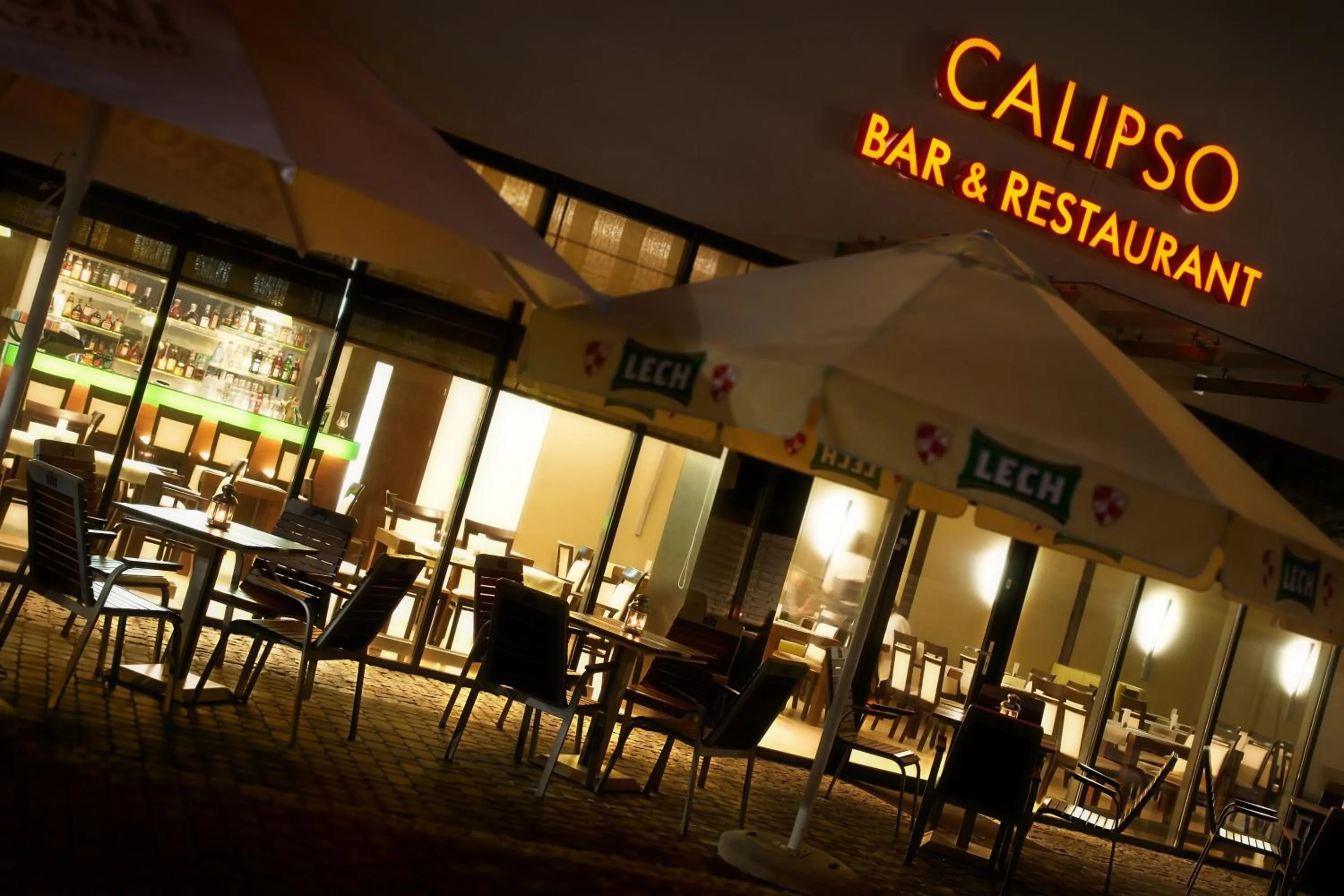 Restaurant/places to eat in Hotton Hotel