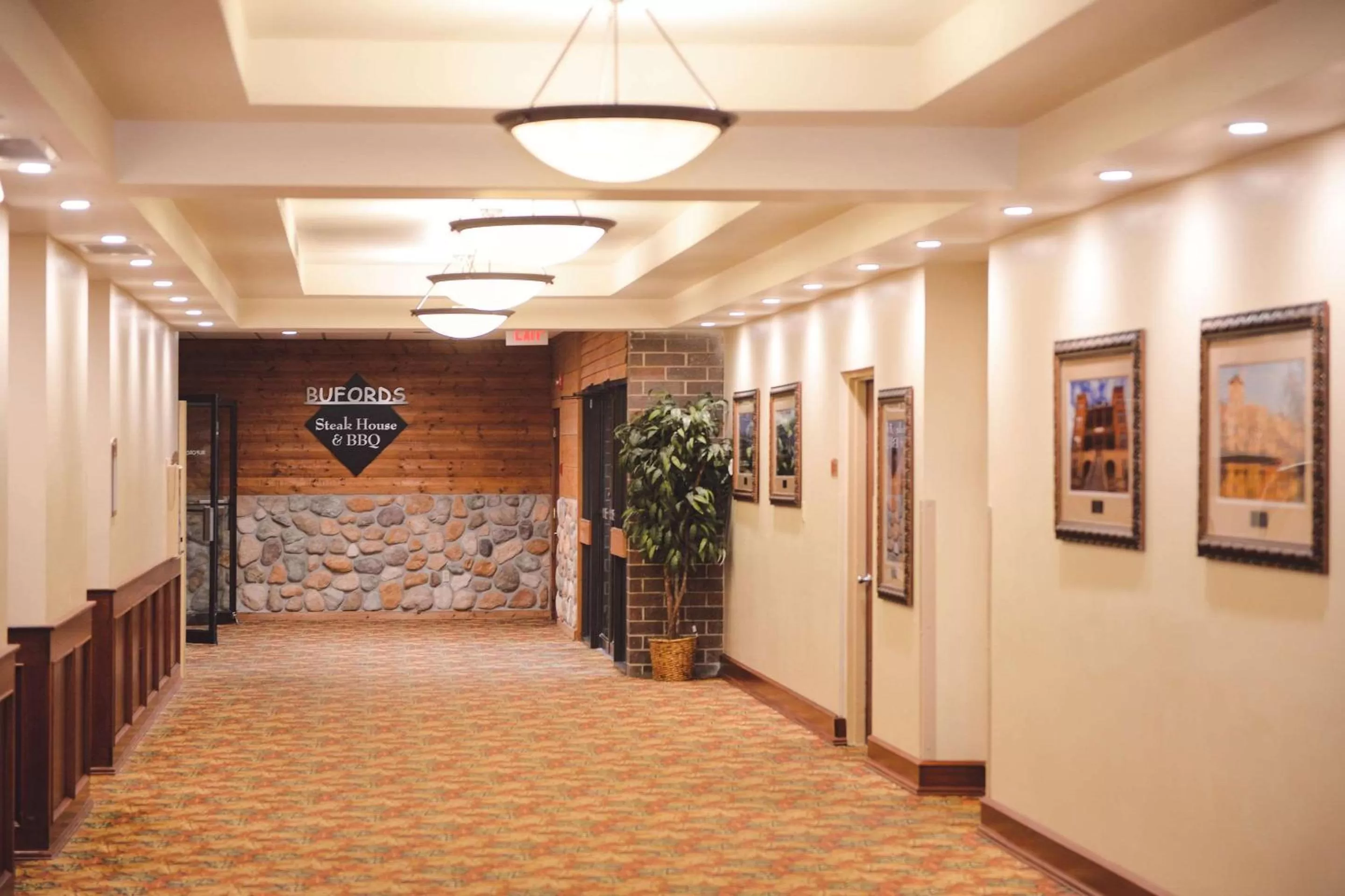 Restaurant/places to eat in Quality Inn & Suites Ames Conference Center Near ISU Campus