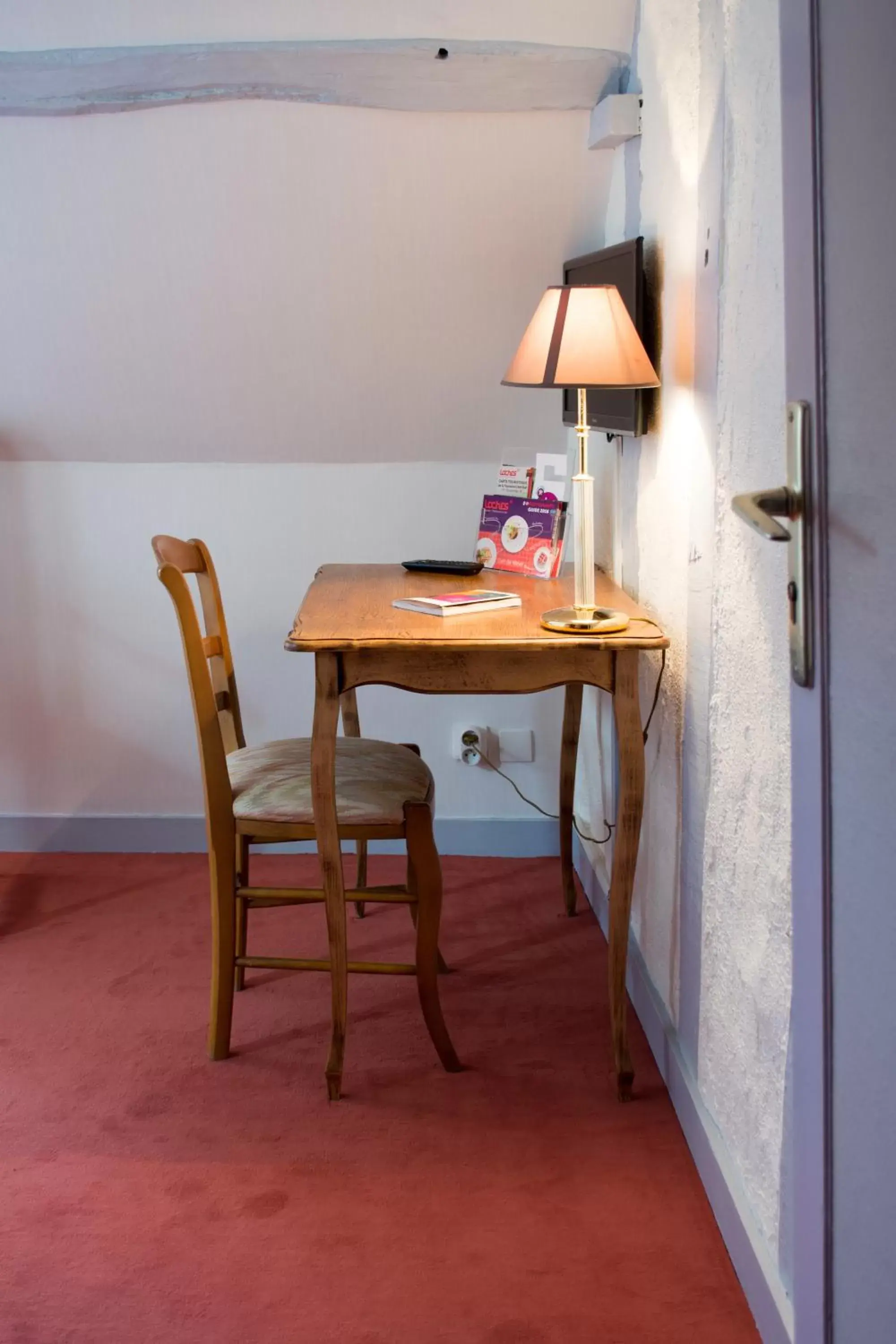 Decorative detail, Dining Area in The Originals Boutique, Hôtel Le George , Loches