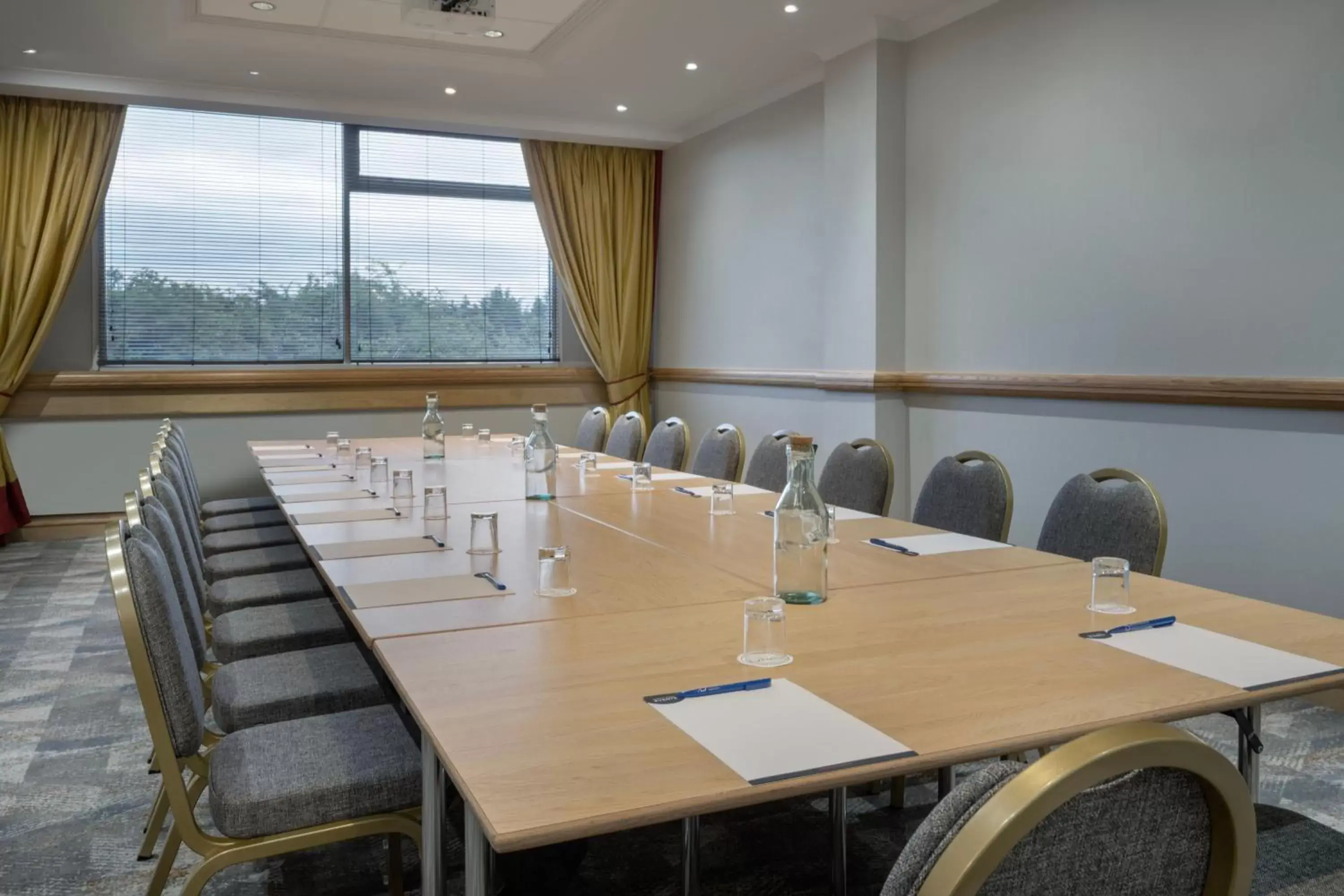 Meeting/conference room in Delta Hotels by Marriott Edinburgh