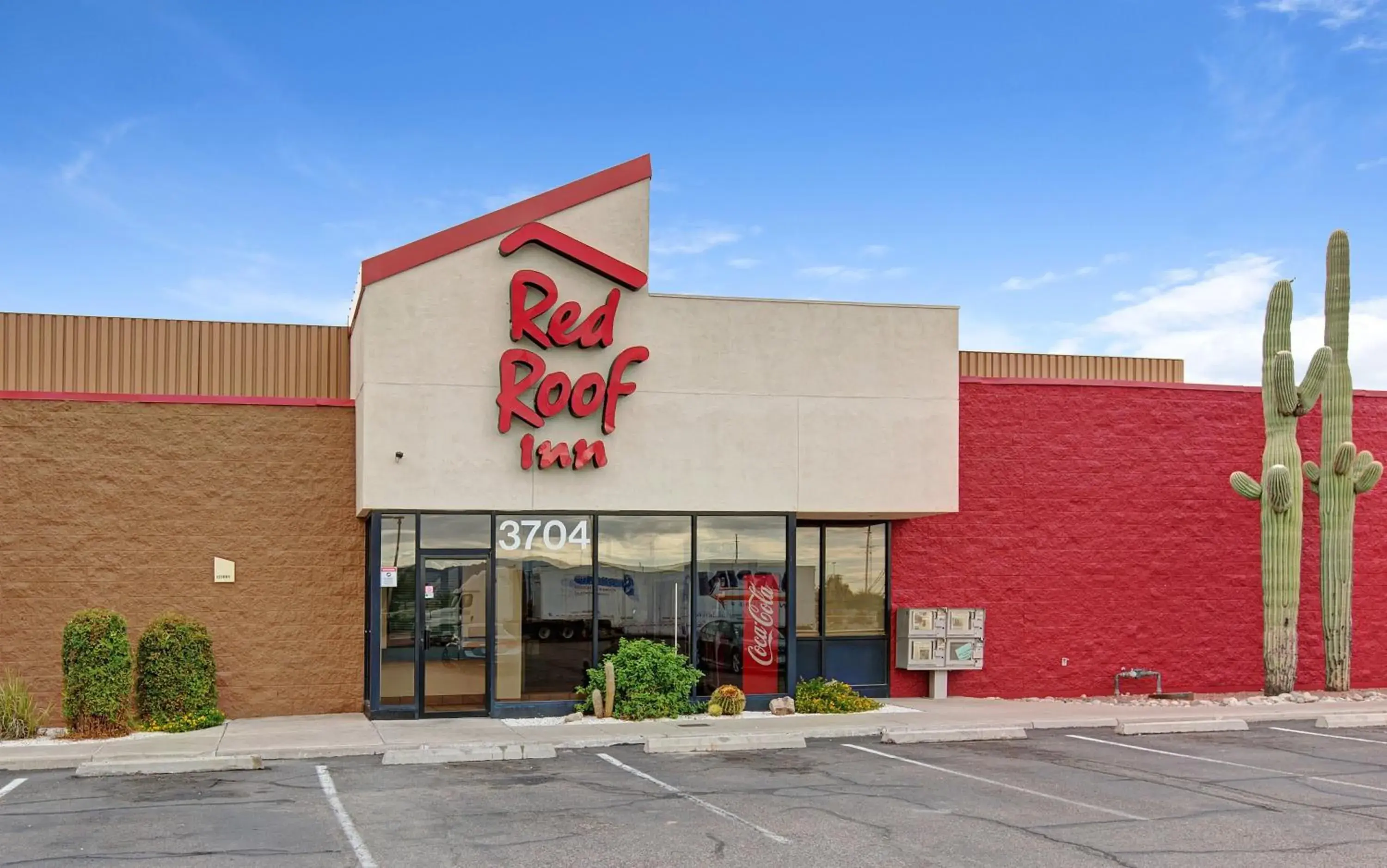 Property Building in Red Roof Inn Tucson South - Airport