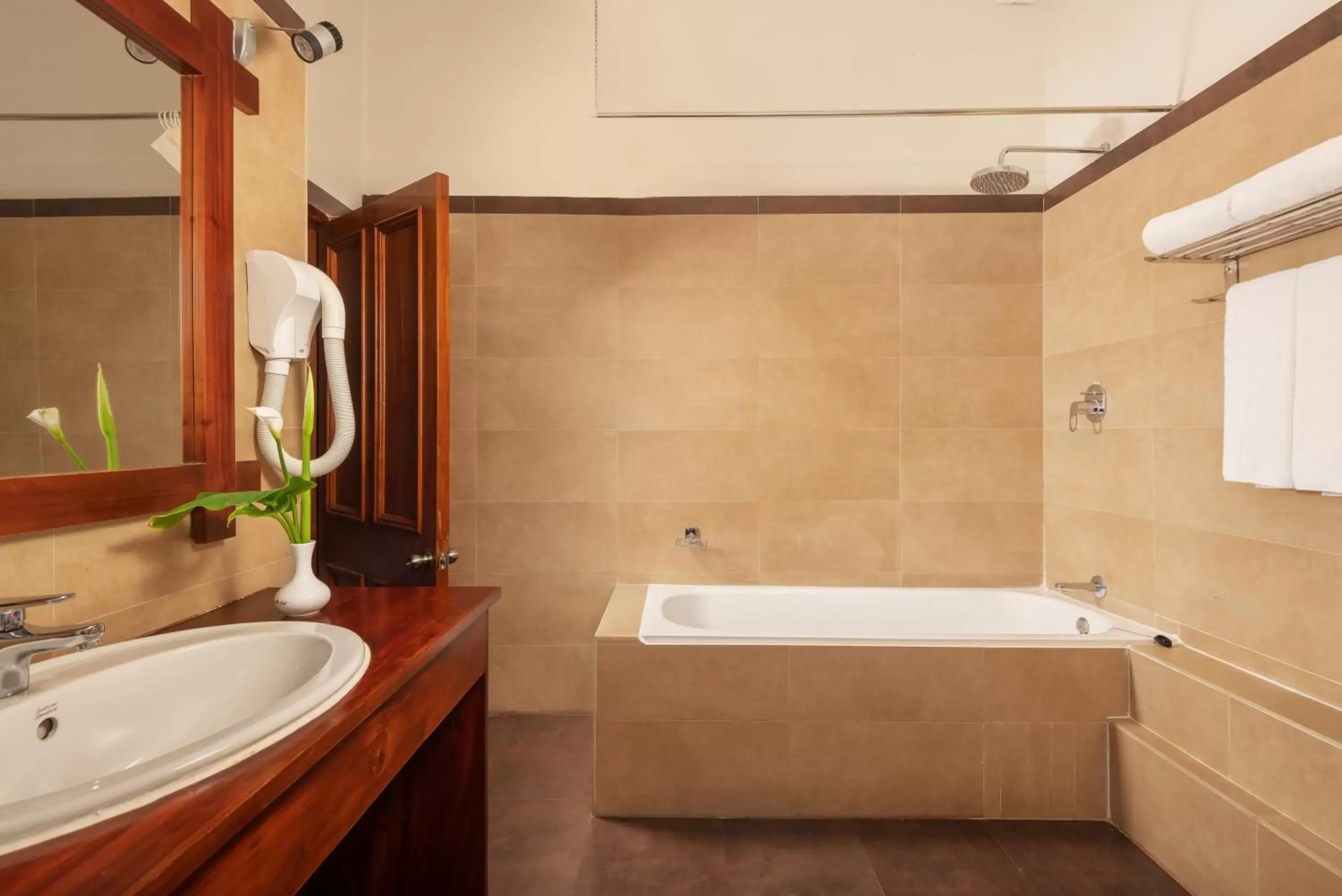 Shower, Bathroom in The Grand Hotel - Heritage Grand