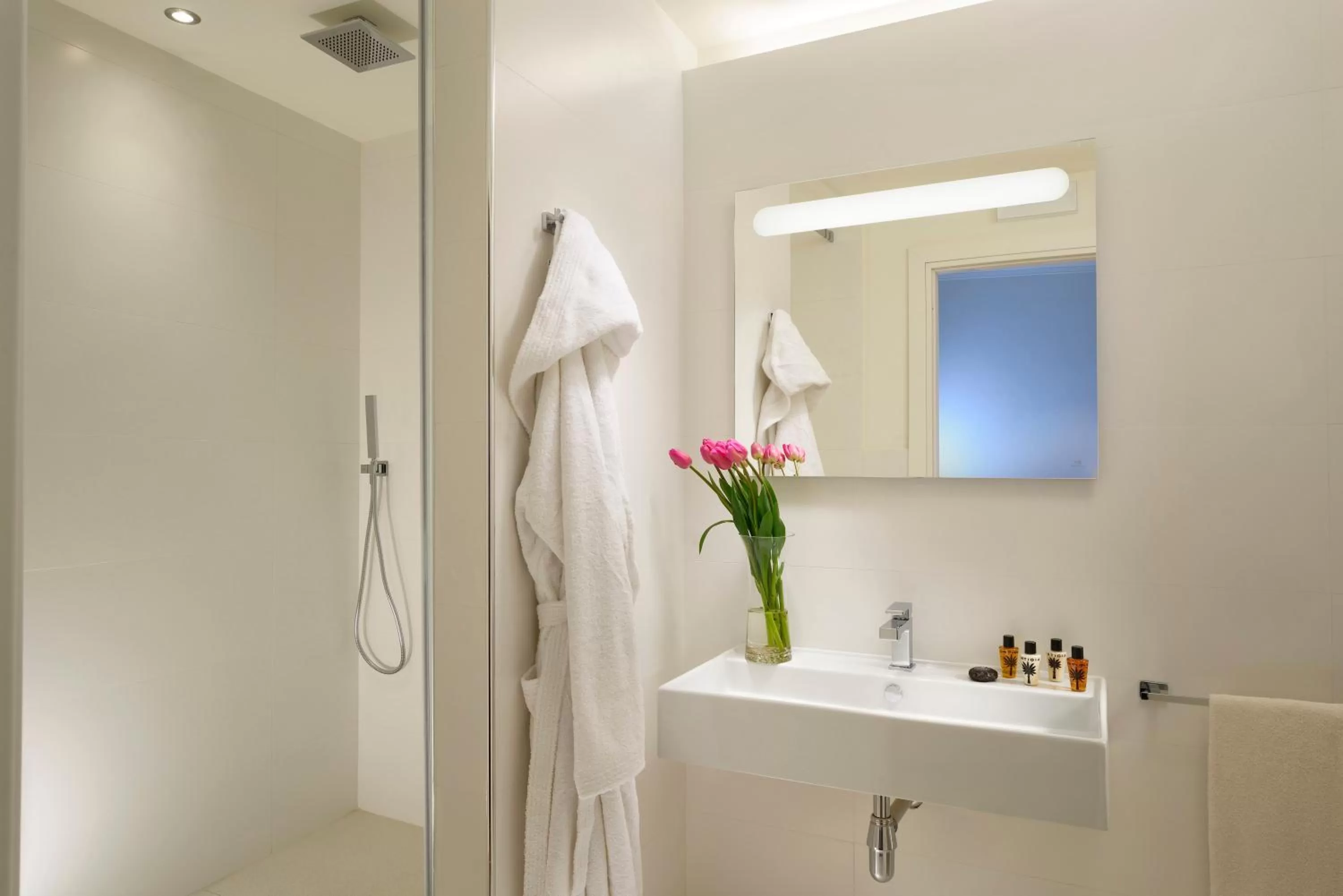 Bathroom in Locanda della Posta Boutique Hotel