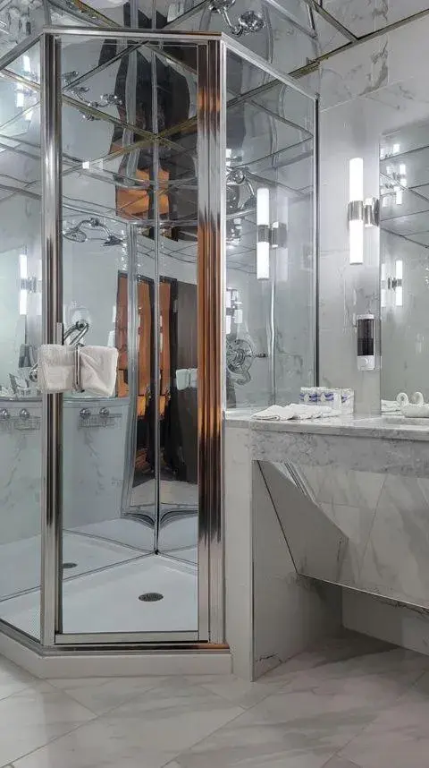 Bathroom in Wangshi China Palace