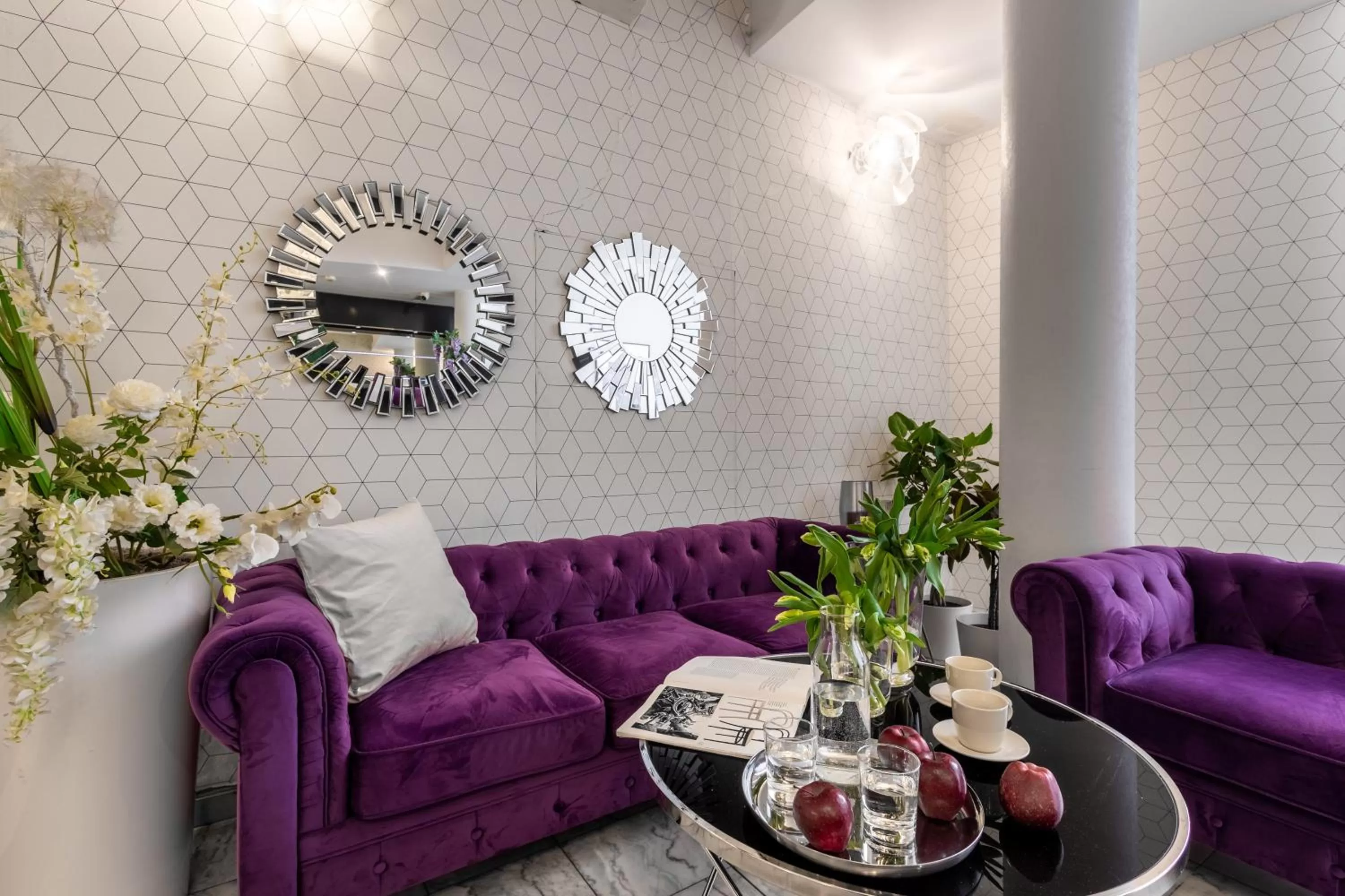 Lobby or reception in Hotel Sofia by The Railway Station Wroclaw