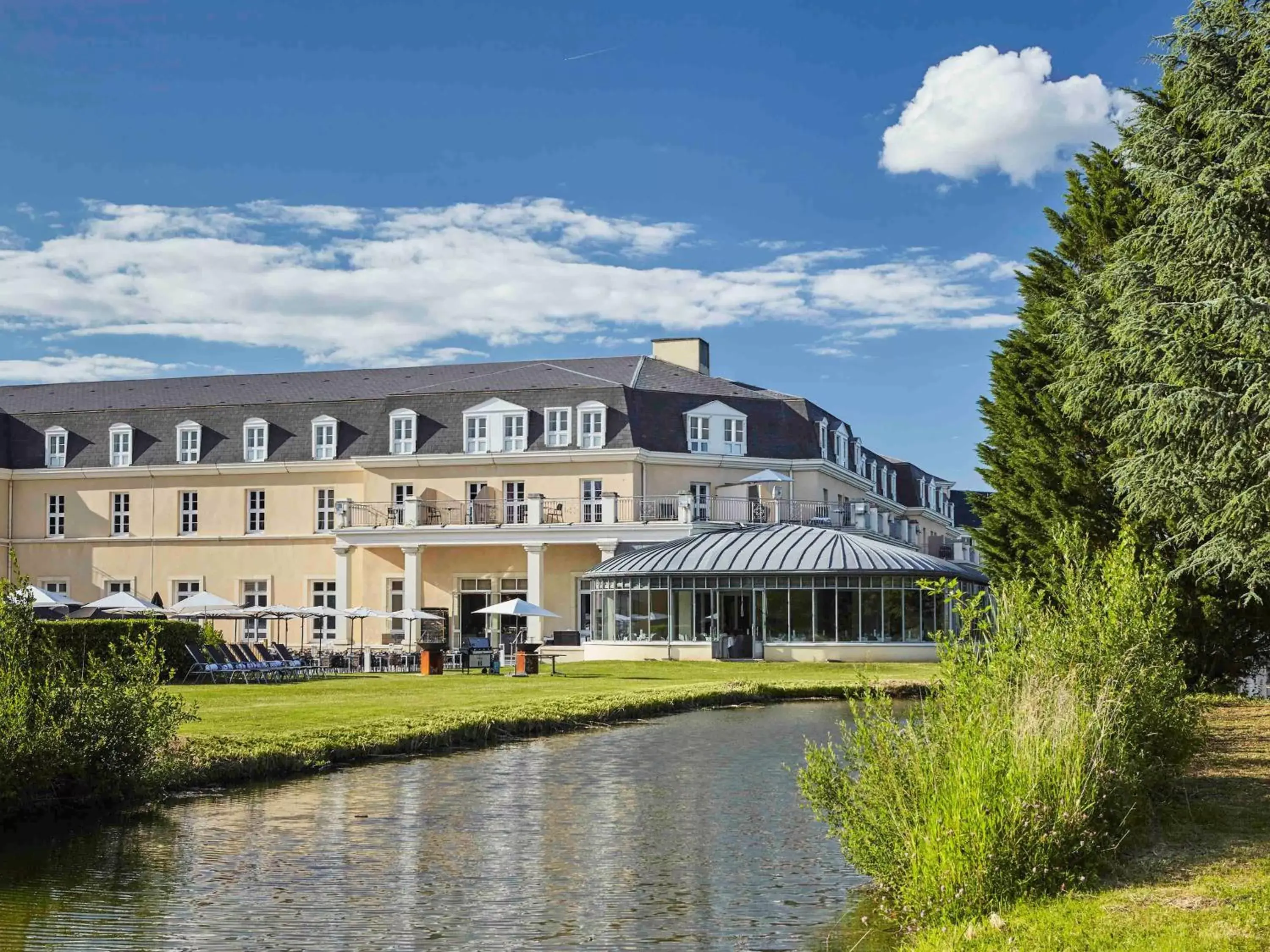 On site, Property Building in Mercure Chantilly Resort & Conventions