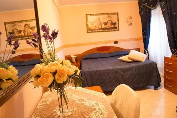 Photo of the whole room, Bed in Villa Altieri