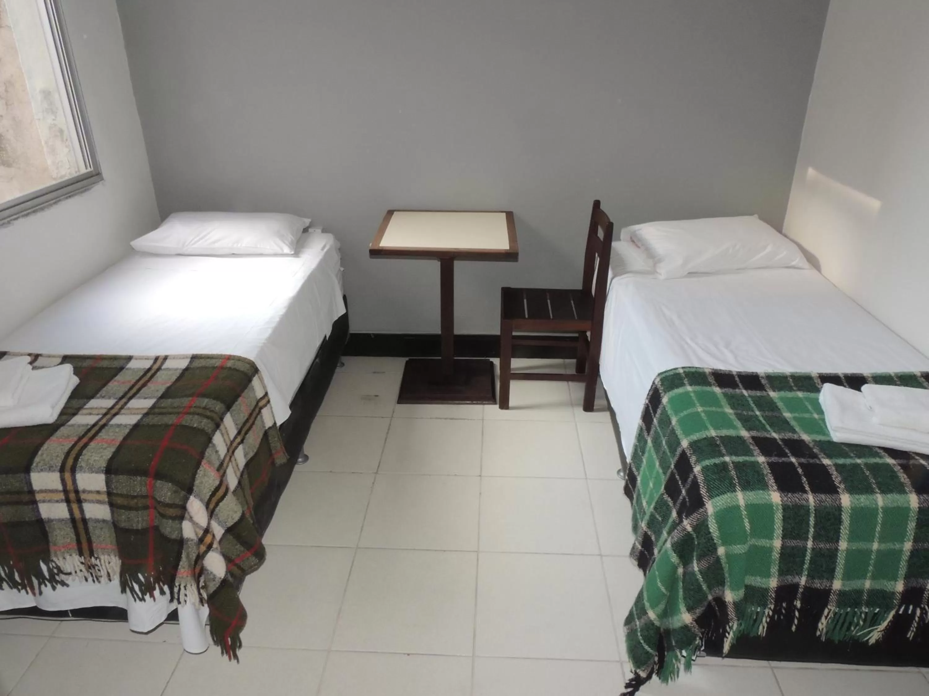 Bed in Hotel Economy 888 - Próximo a Praça da Estação e Rodoviária