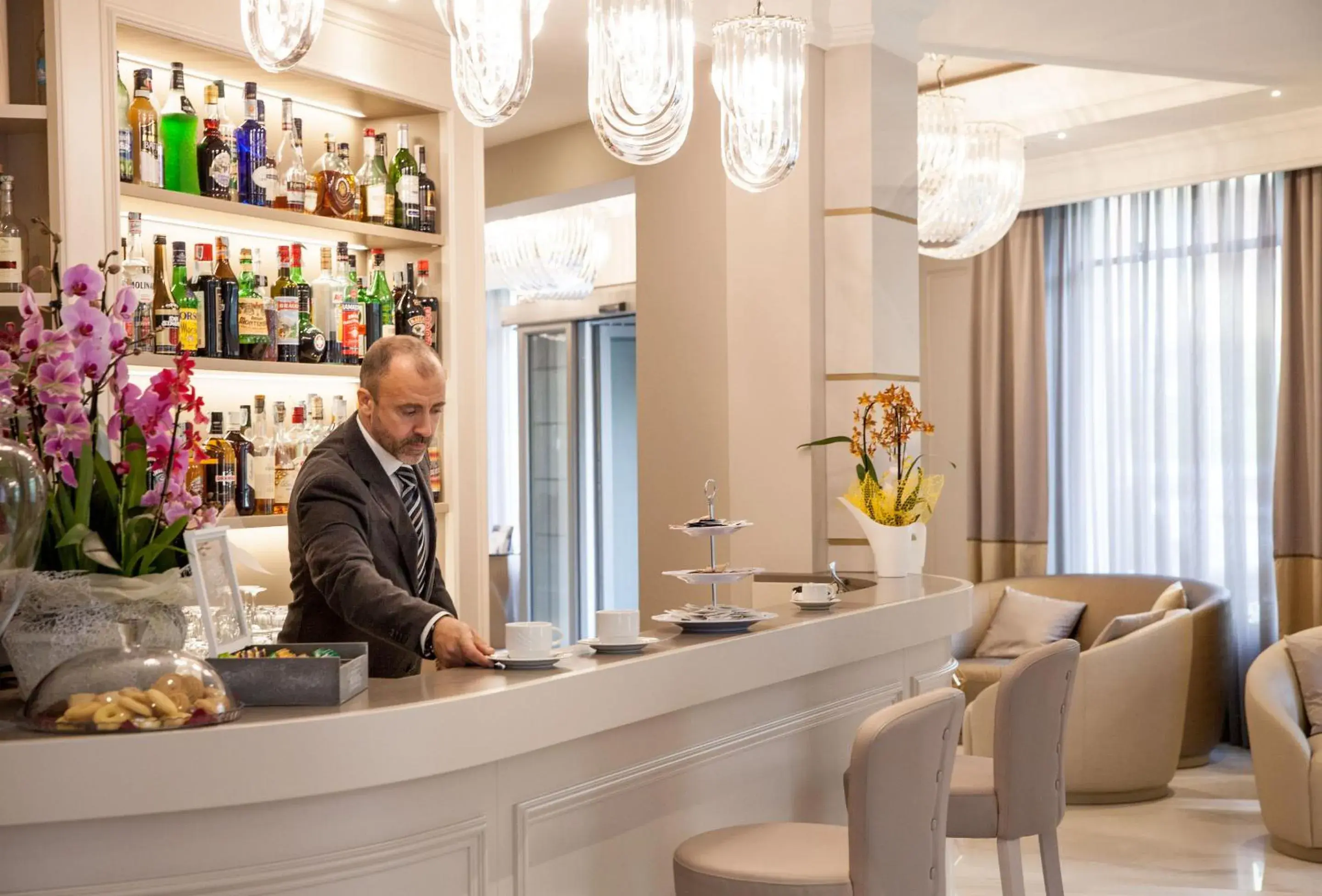 Lounge or bar, Lobby/Reception in Hotel Dei Fiori Restaurant - Meeting & Spa