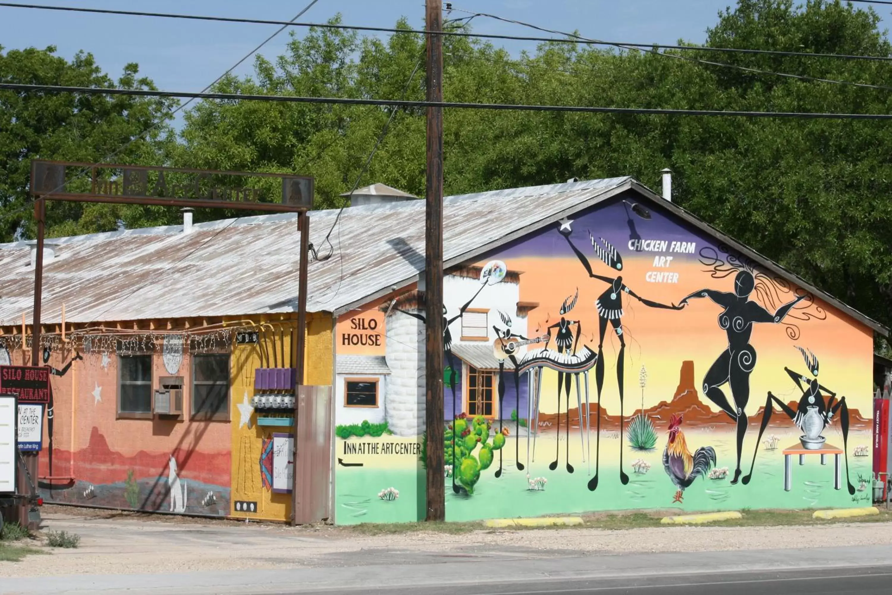 Property Building in Inn at the Art Center