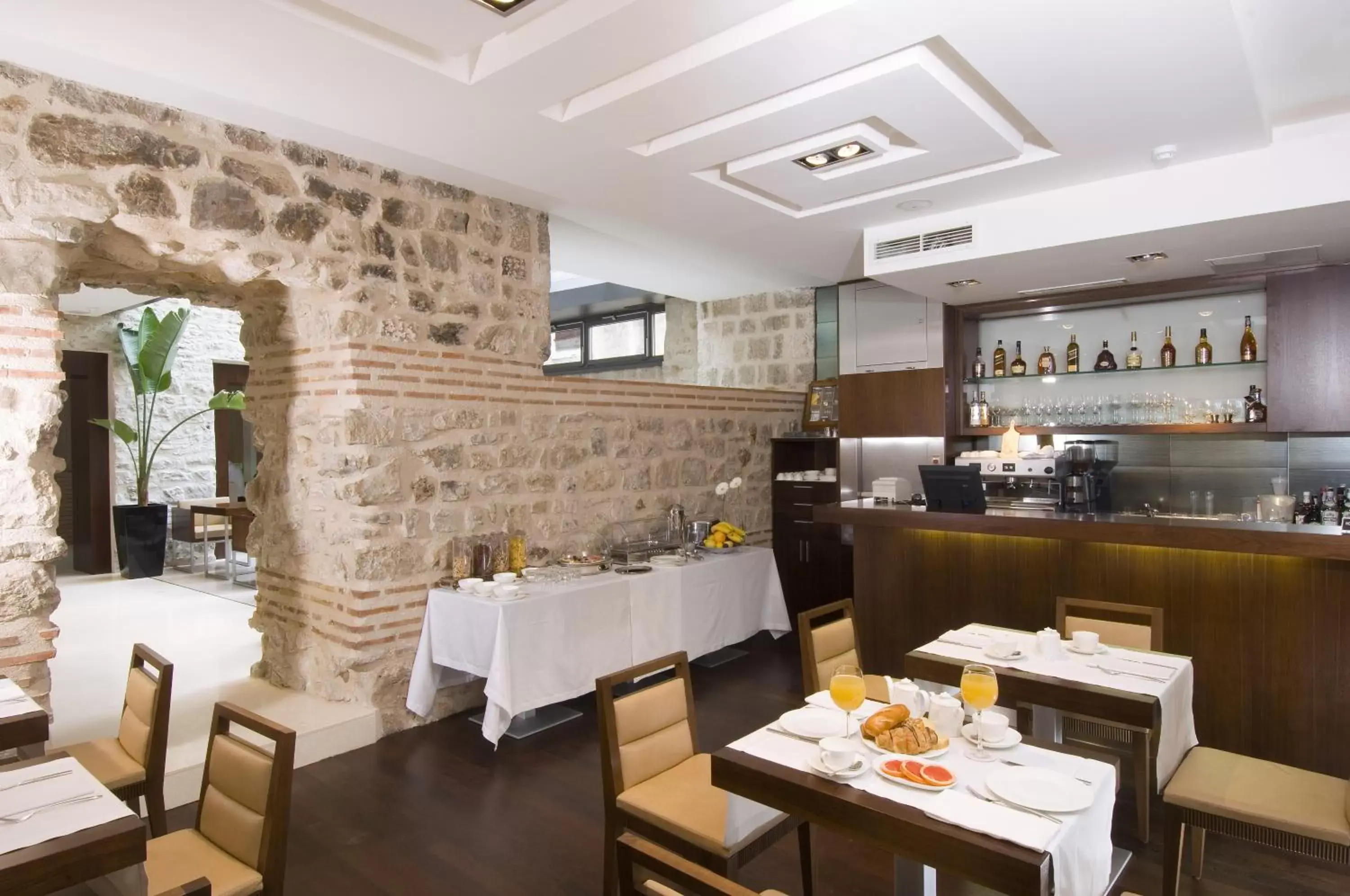 Restaurant/Places to Eat in Hotel Vestibul Palace & Villa - Small Luxury Hotels Of The World