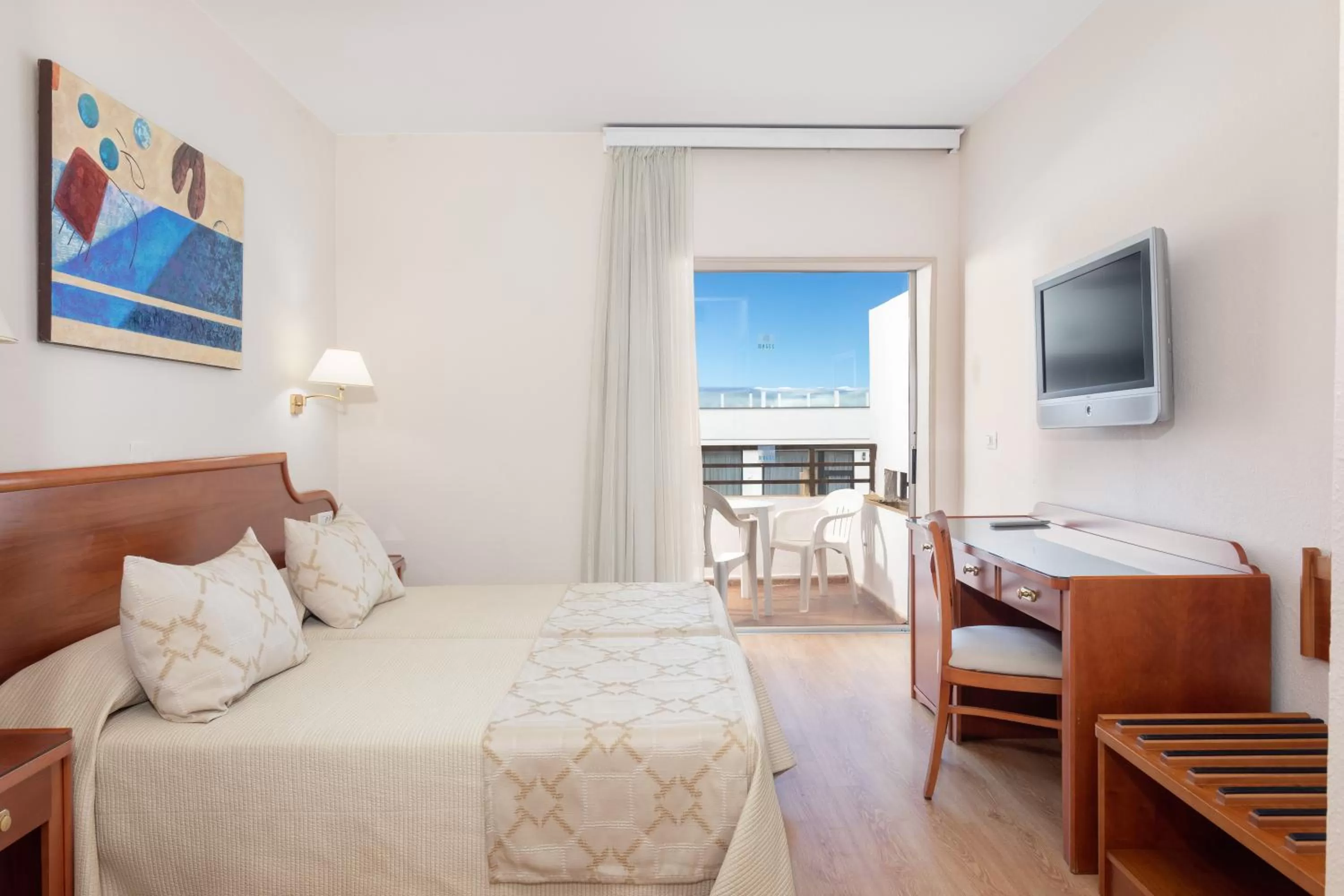 TV and multimedia in HC Hotel Magec