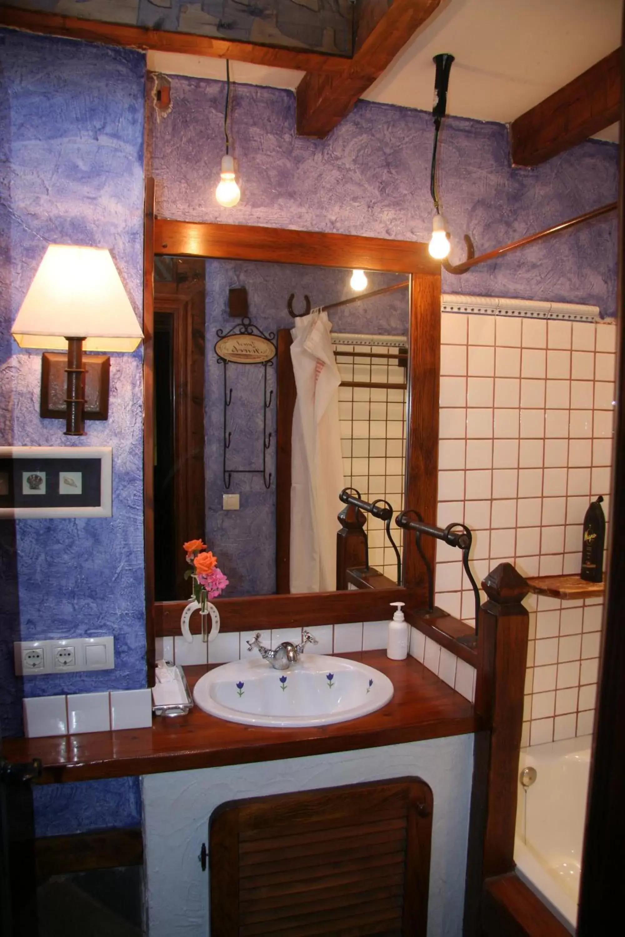 Bathroom in Hospedium Hacienda Las Cavas