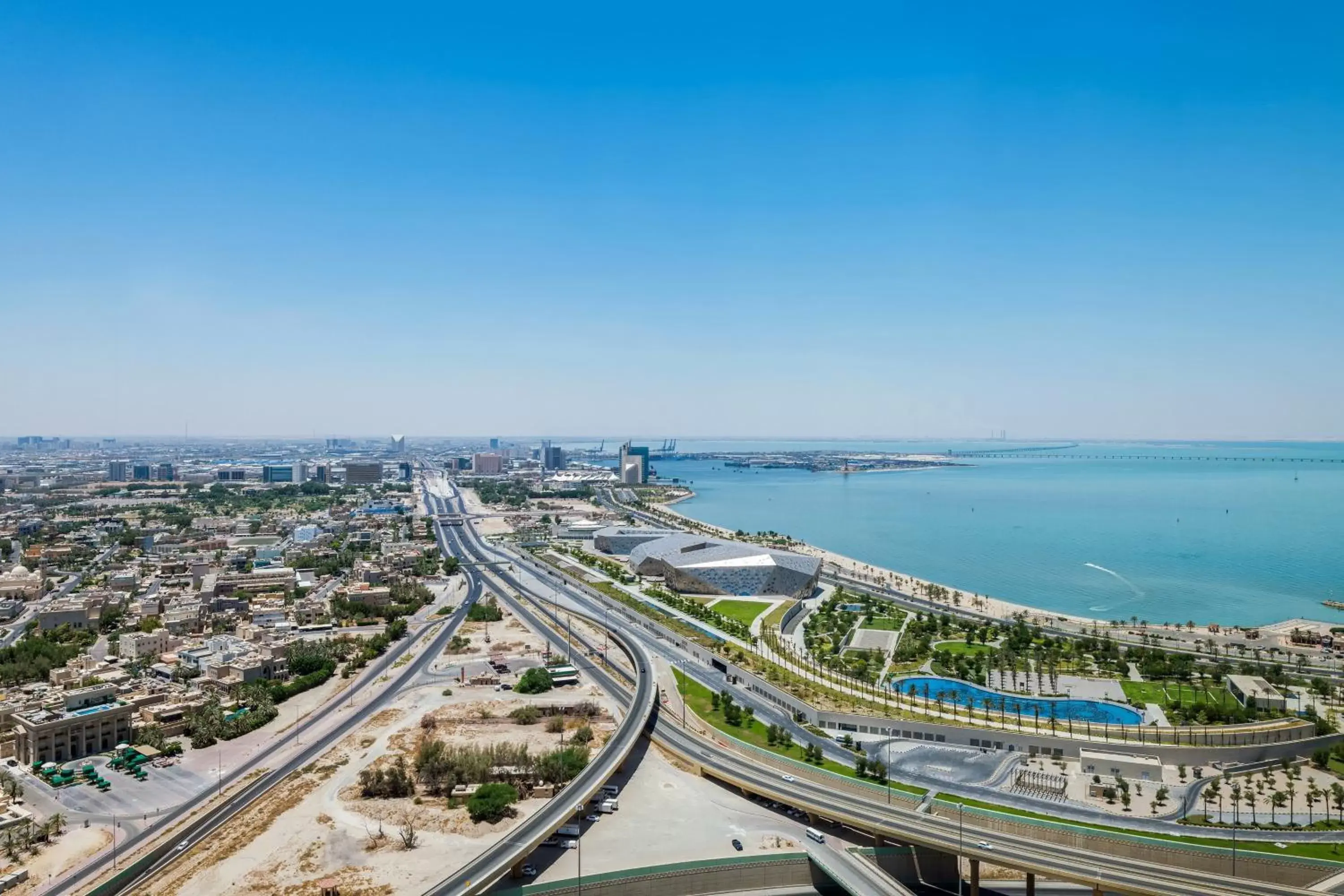 Photo of the whole room, Bird's-eye View in Four Points By Sheraton Kuwait