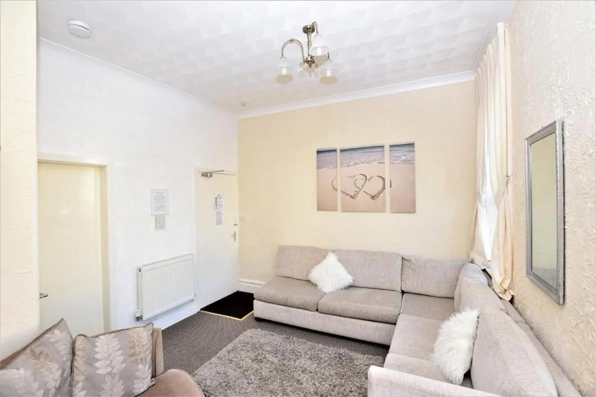 Living room in Bridle Lodge Apartments Living room in Bridle Lodge Apartments