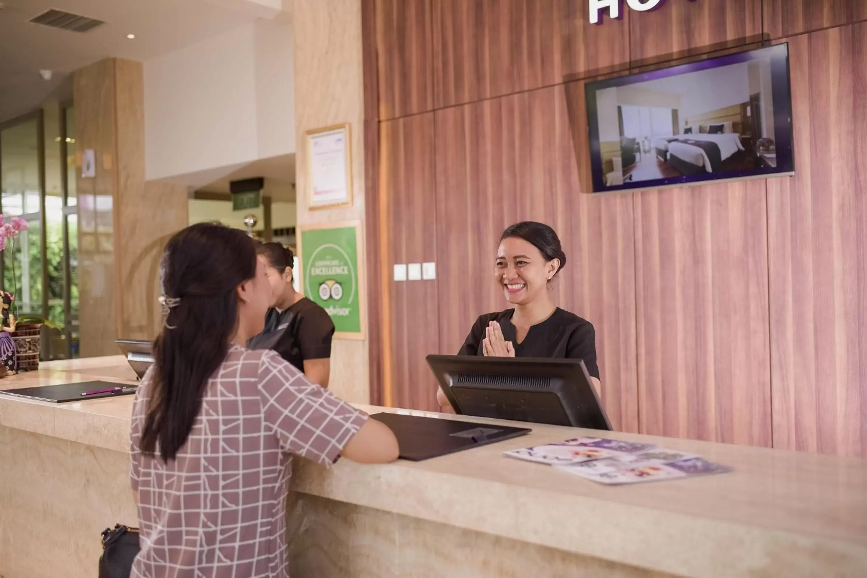 Staff, Lobby/Reception in Satoria Hotel Yogyakarta - CHSE Certified