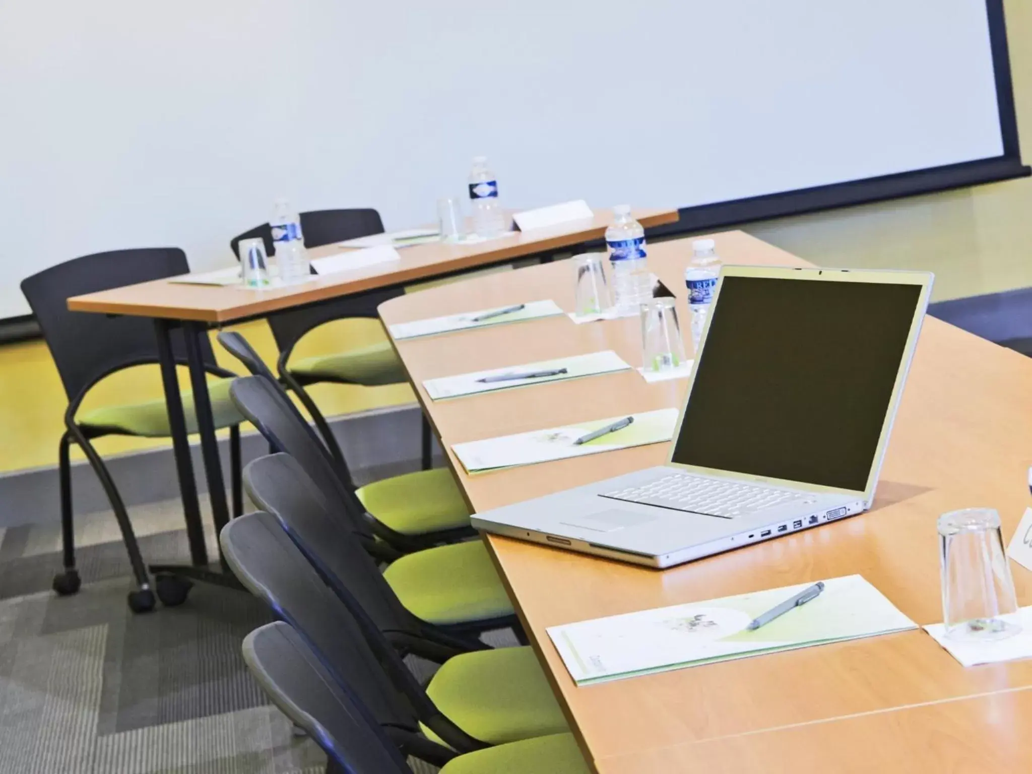 Business facilities, Business Area/Conference Room in Campanile Dijon Centre - Gare