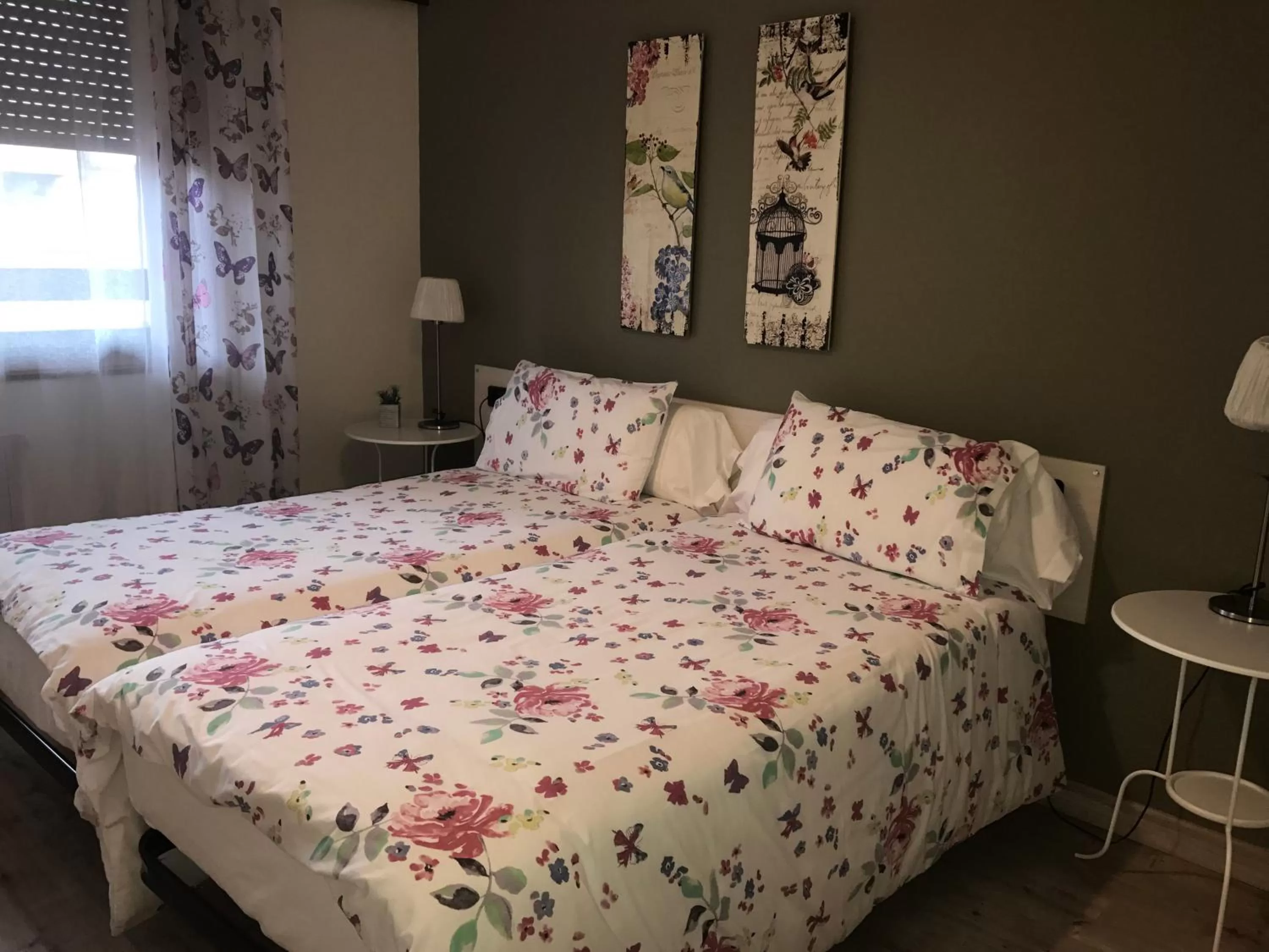 Bed in Alojamientos Iruña