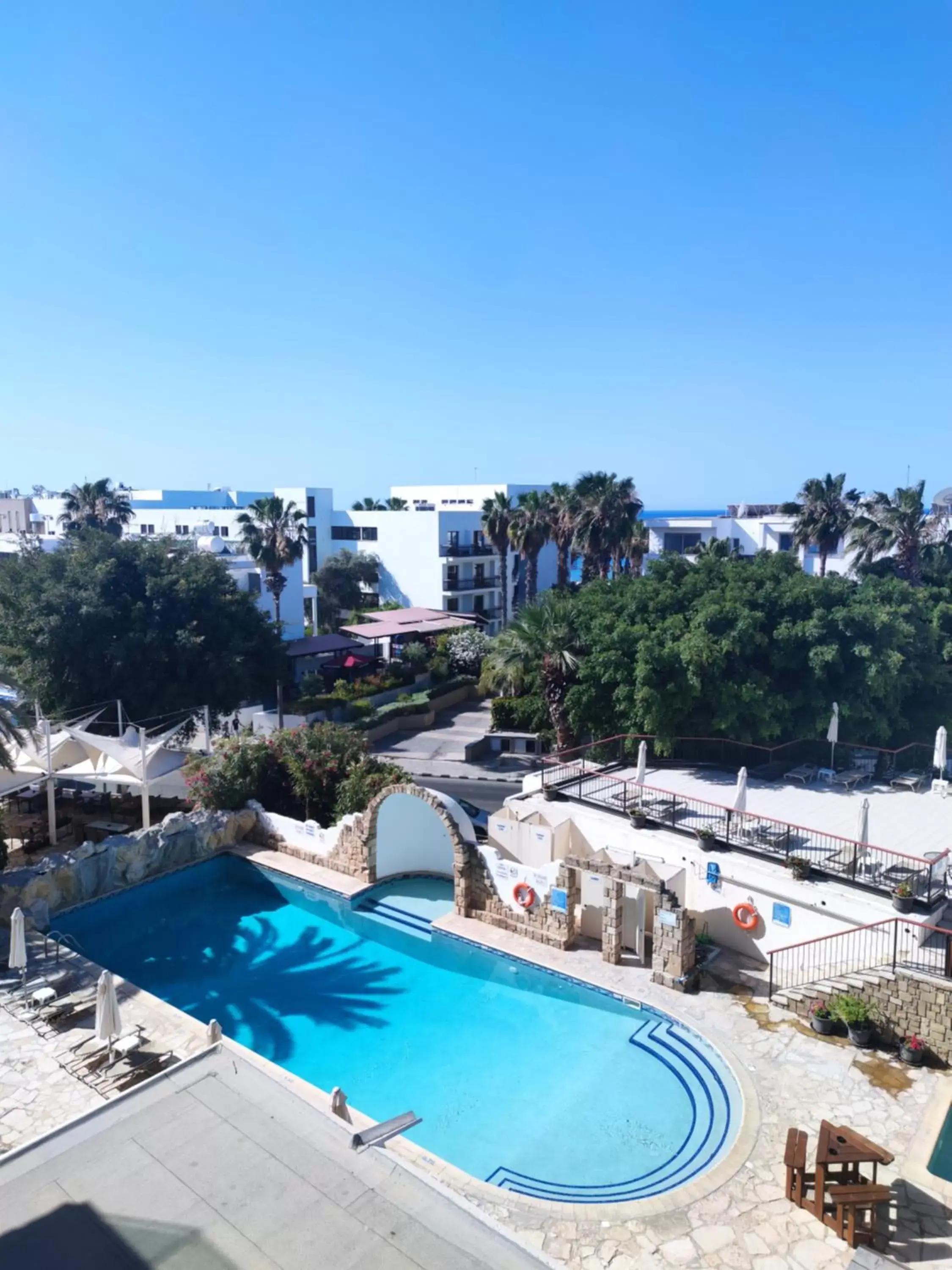 Swimming pool, Pool View in Dionysos Central