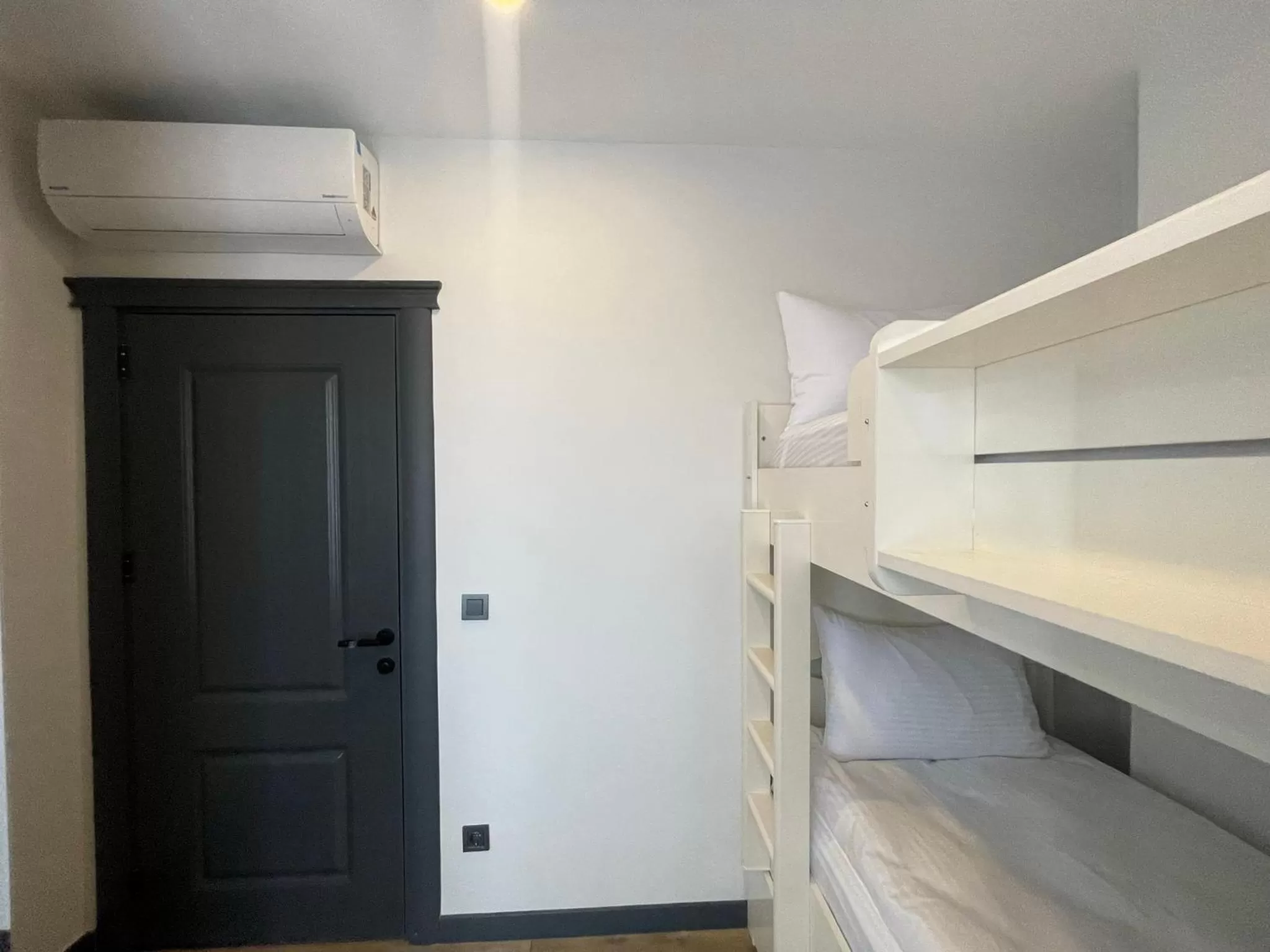 Bed in BayMari Suites City Life