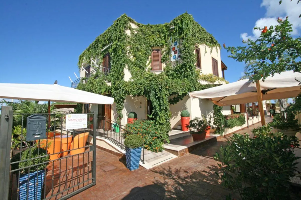 Day in Hotel Iride by Marino Tourist