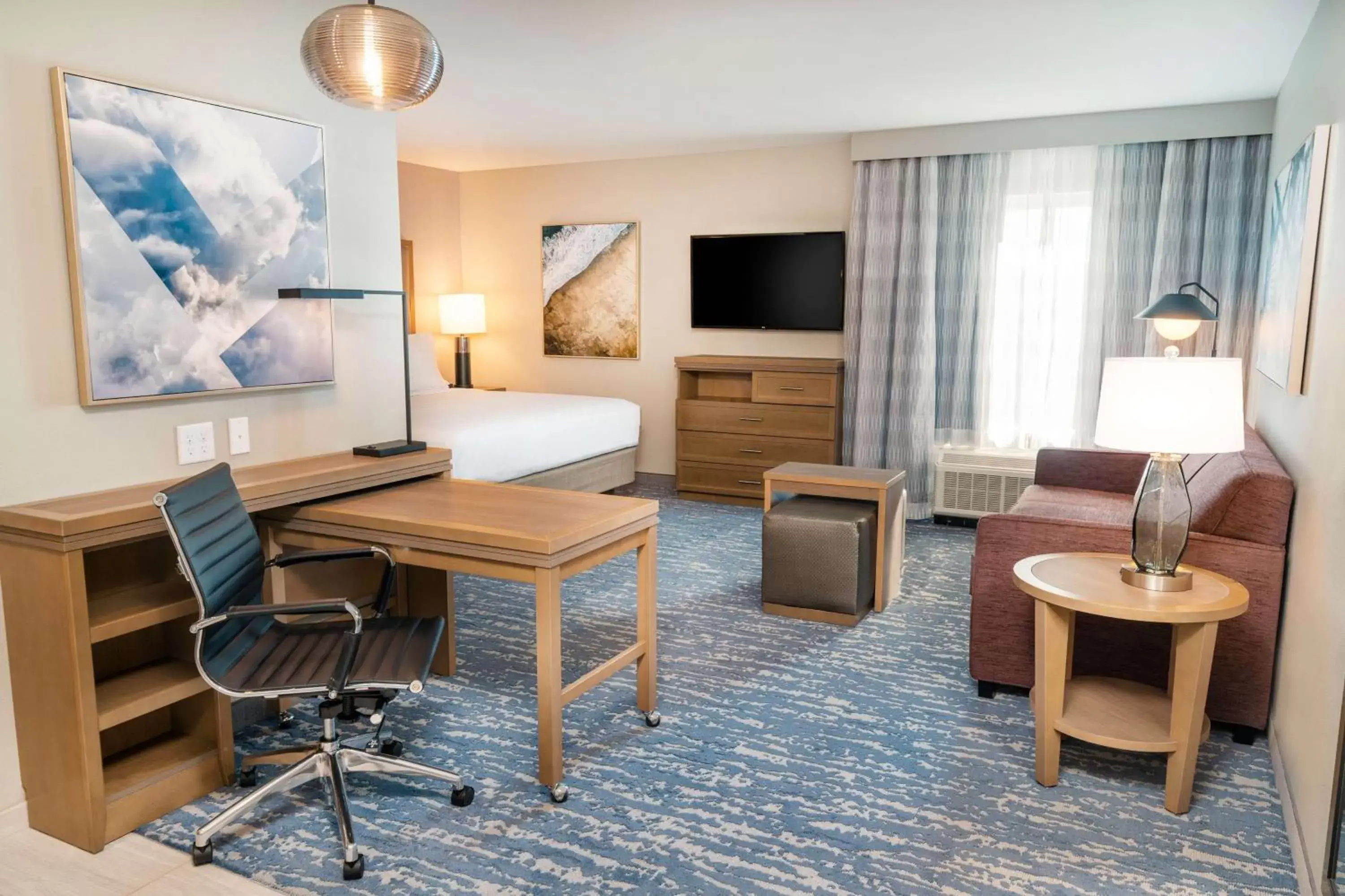 Bedroom, Seating Area in Homewood Suites By Hilton Livermore, Ca