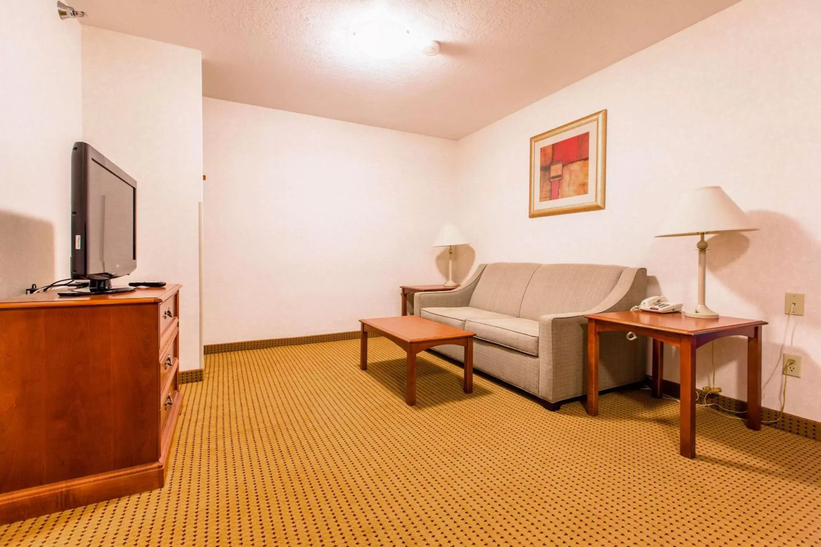Photo of the whole room, Seating Area in Quality Inn & Suites - University
