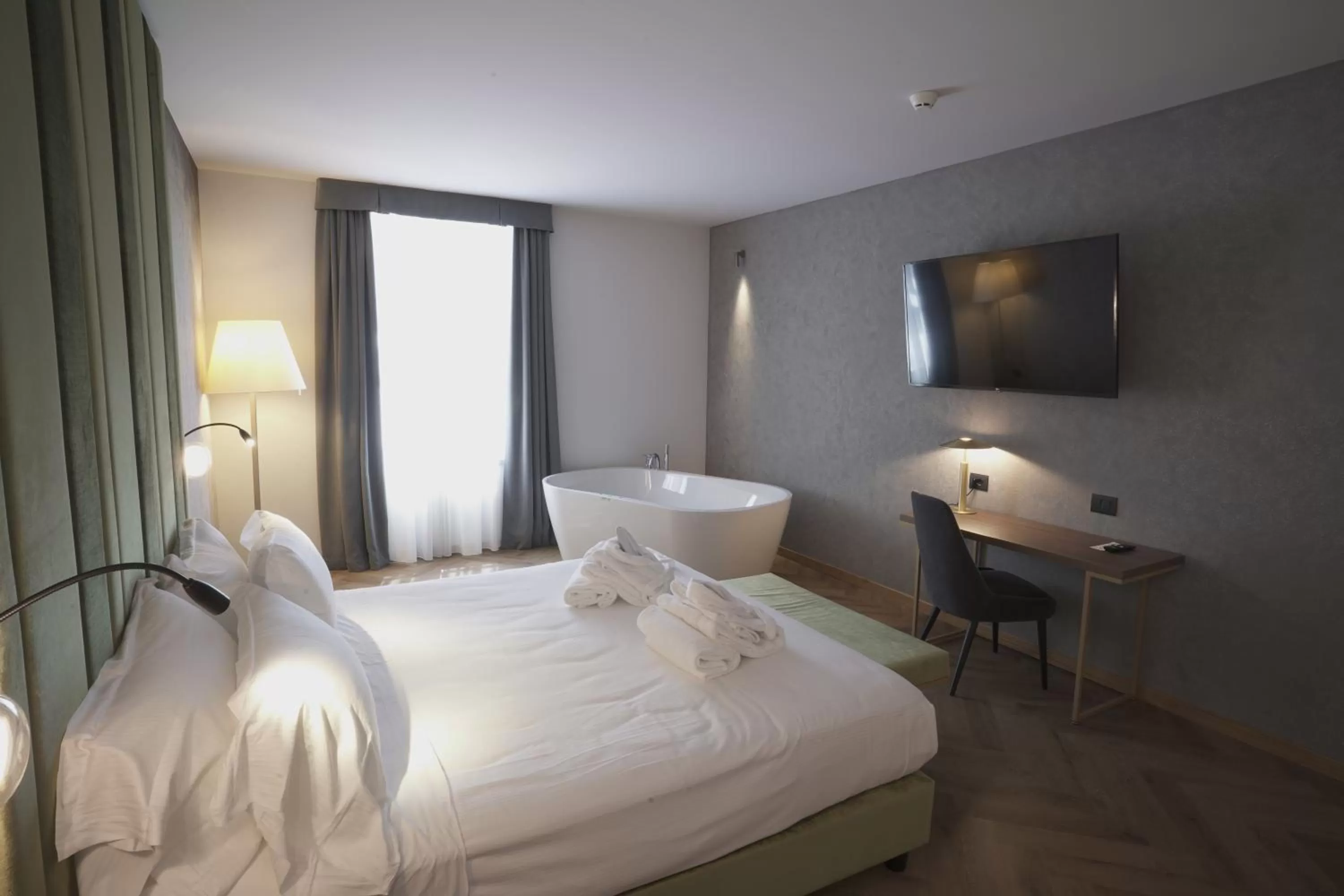 Bedroom, Bed in Palazzo Santo Spirito