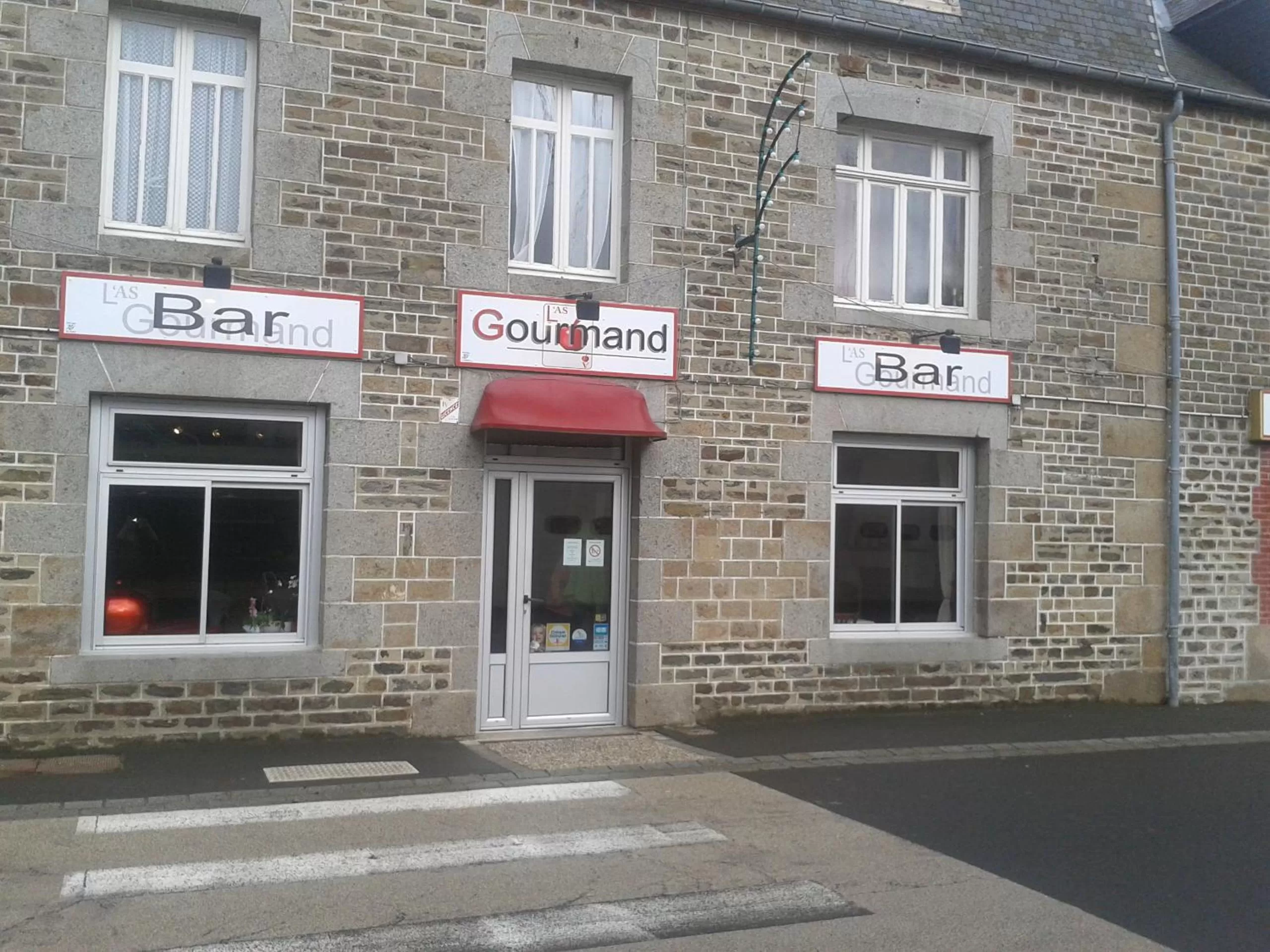 Facade/entrance in L'as Gourmand