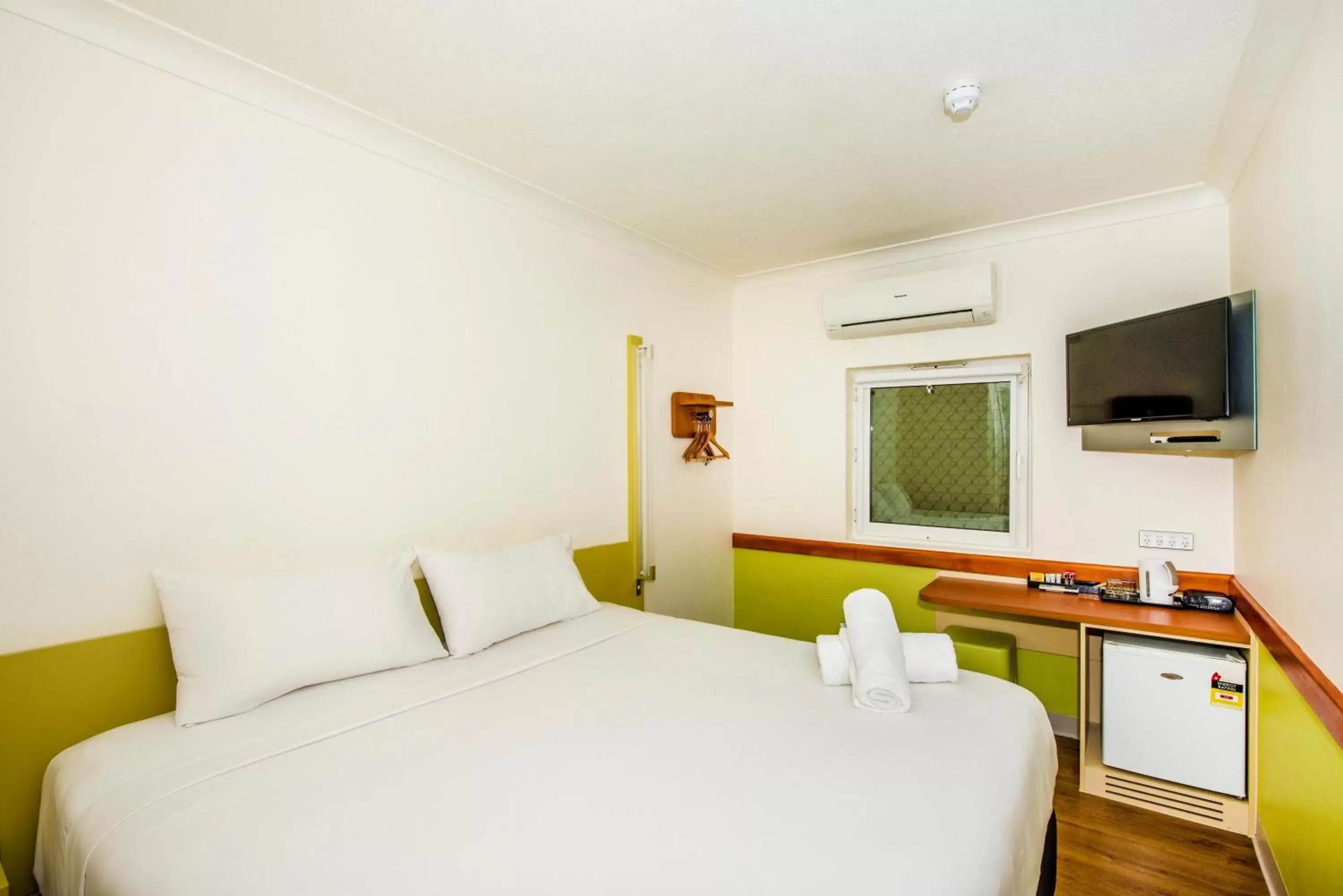 Photo of the whole room, Room Photo in ibis budget Windsor Brisbane