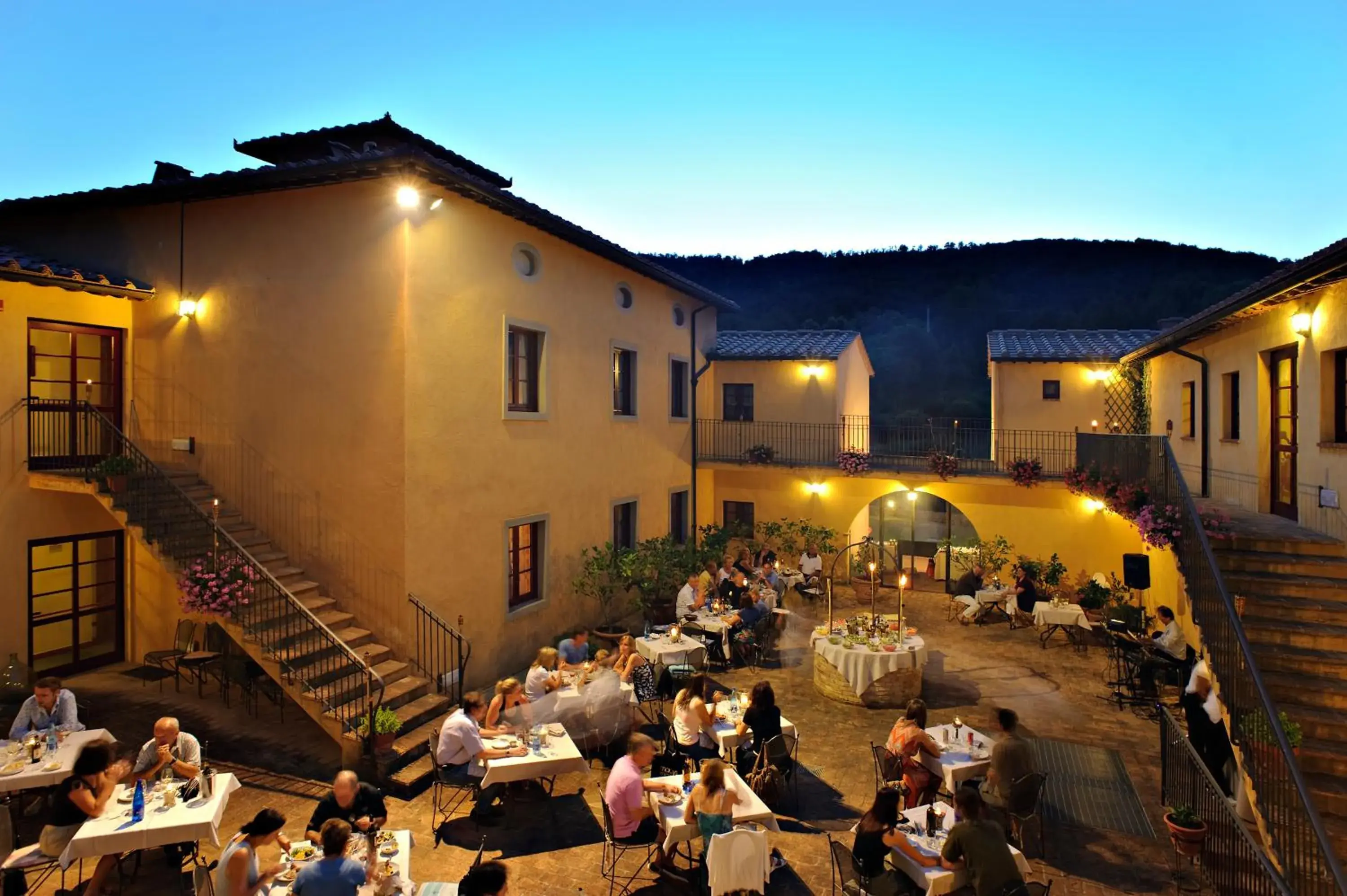 Restaurant/places to eat in Hotel & Restaurant Casolare Le Terre Rosse