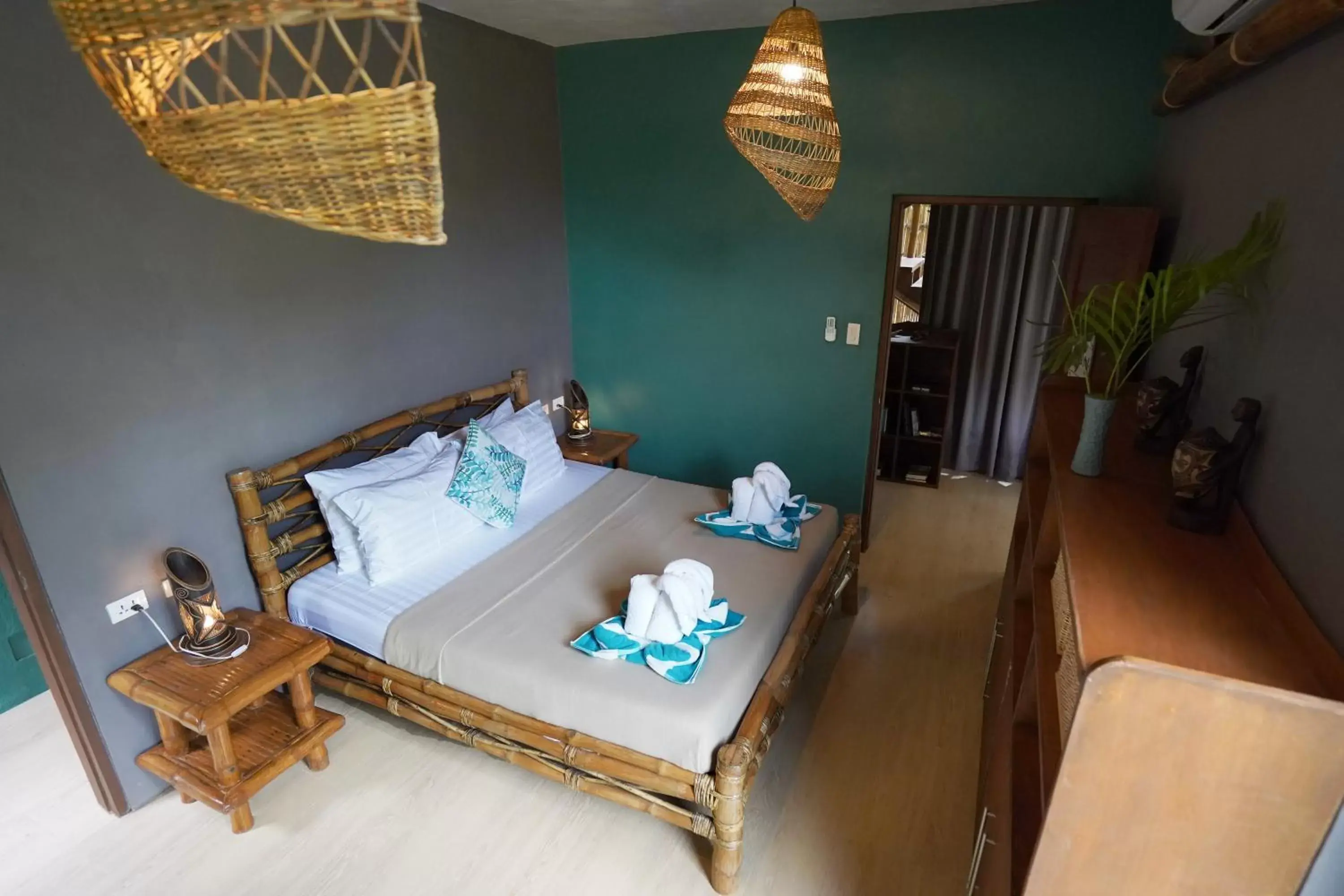 Bed in Buko Beach Resort