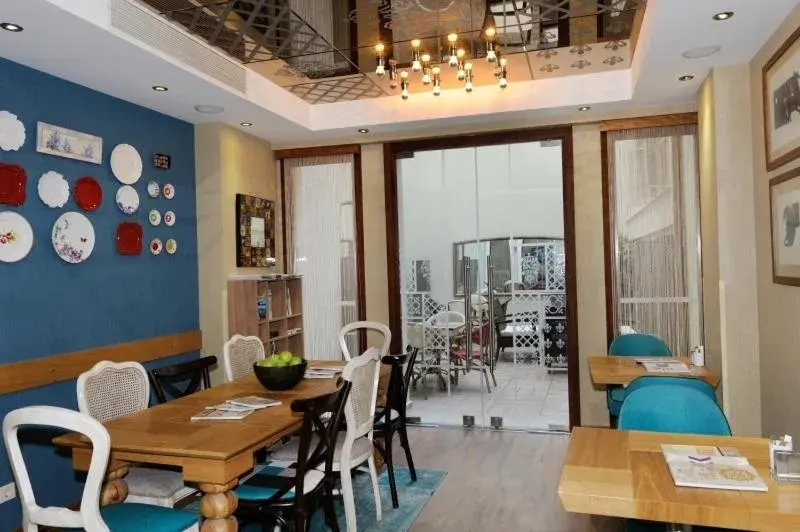 Restaurant/places to eat, Dining Area in Collage Taksim Hotel