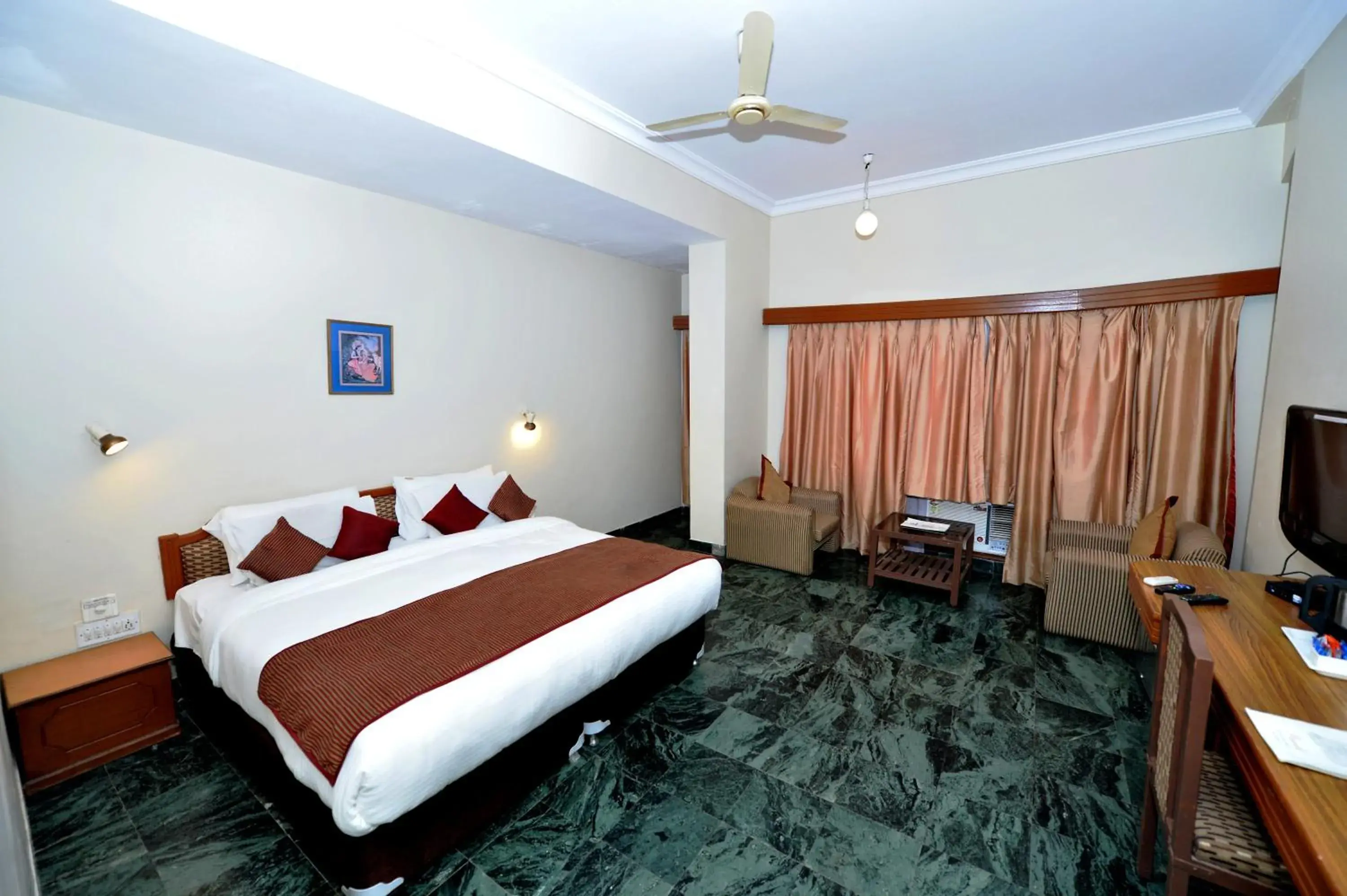 Room Photo in Hotel Vishnupriya